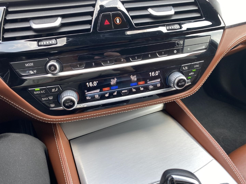 BMW 540 d xDrive M Sport Touring StandHZG Bowers&Wilkens, — photo 12