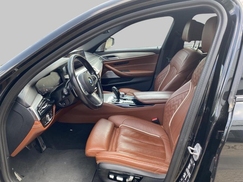 BMW 540 d xDrive M Sport Touring StandHZG Bowers&Wilkens, — photo 9