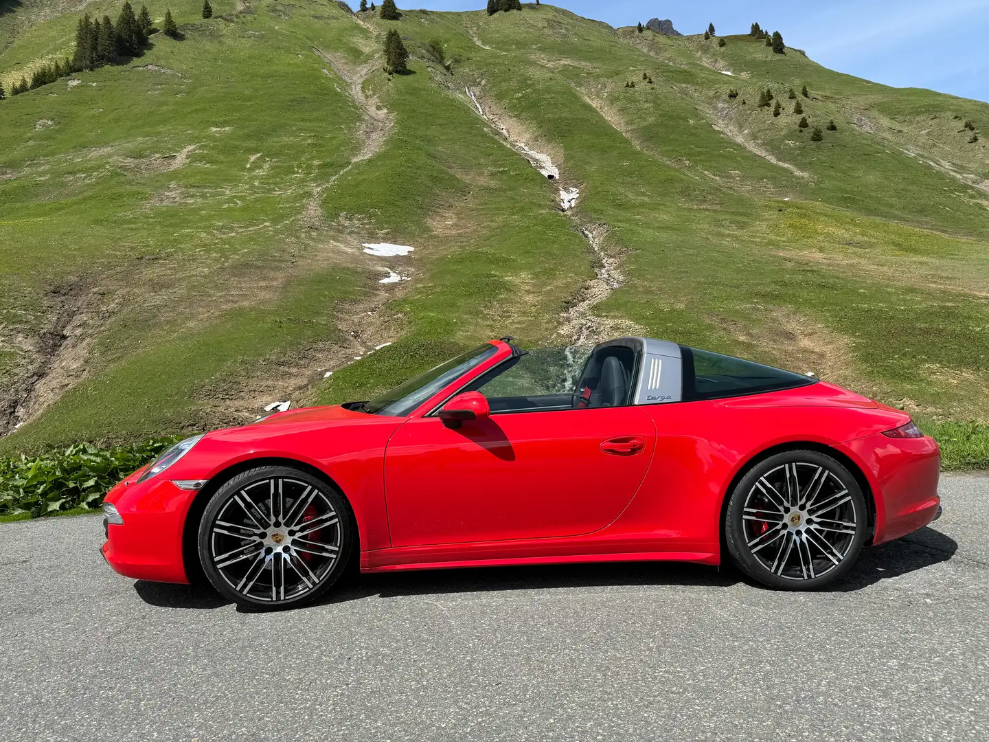 Porsche 991 911 Targa 4S PDK Rot - 2