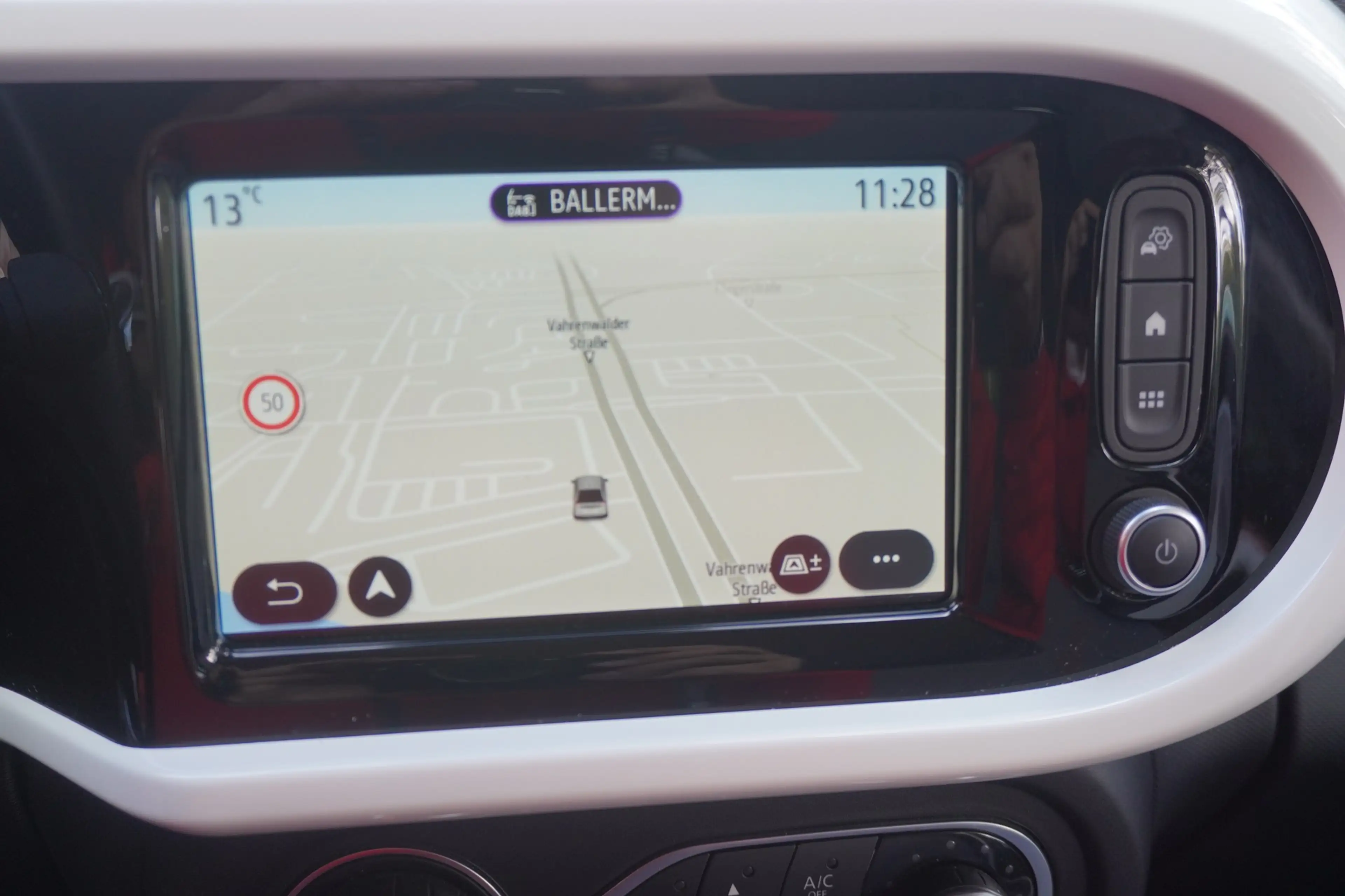 Renault Twingo Vibes Electric Sitzheizung Kamera Navi — photo 23