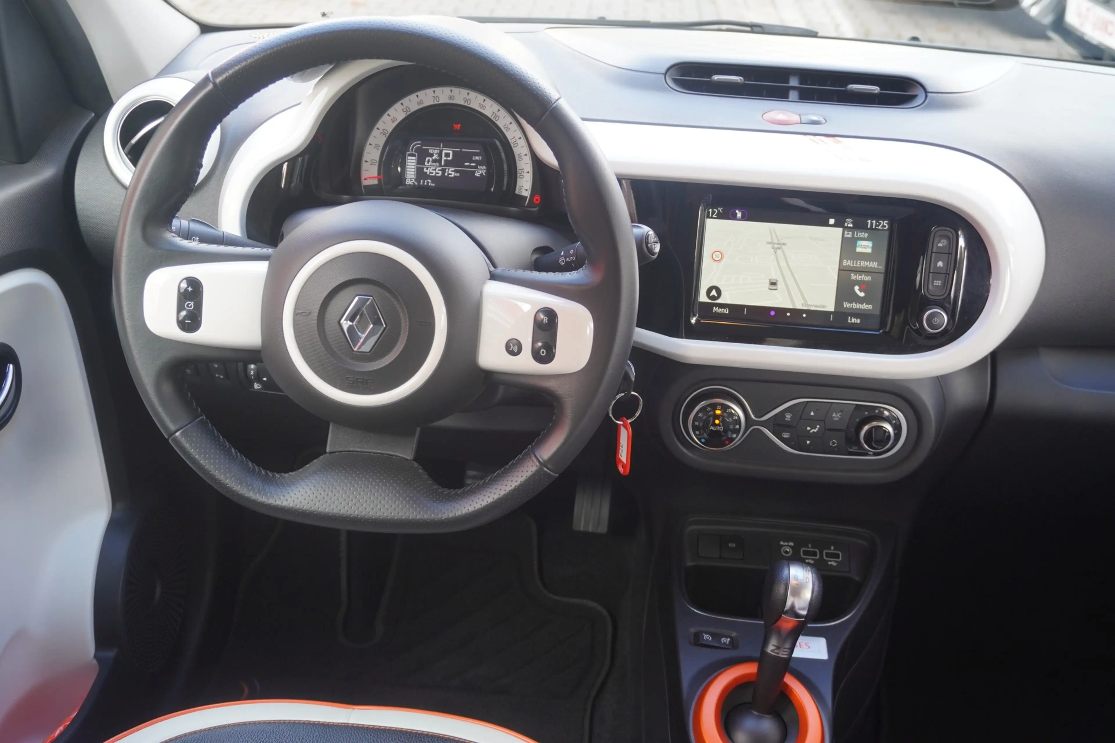 Renault Twingo Vibes Electric Sitzheizung Kamera Navi — photo 13