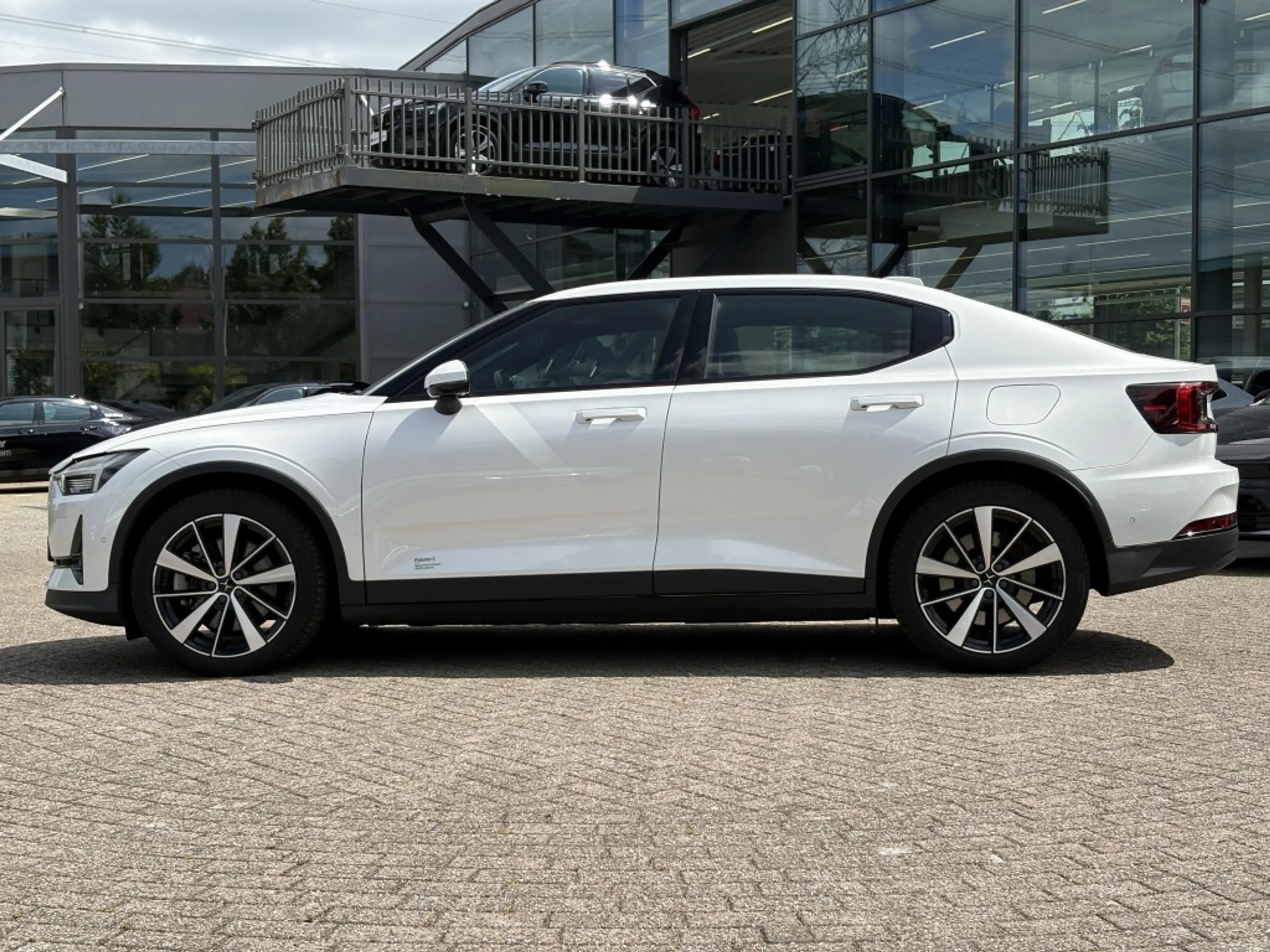 Polestar 2 Long Range Dual Motor | Plus & Pilot Pack | Panora — photo 3