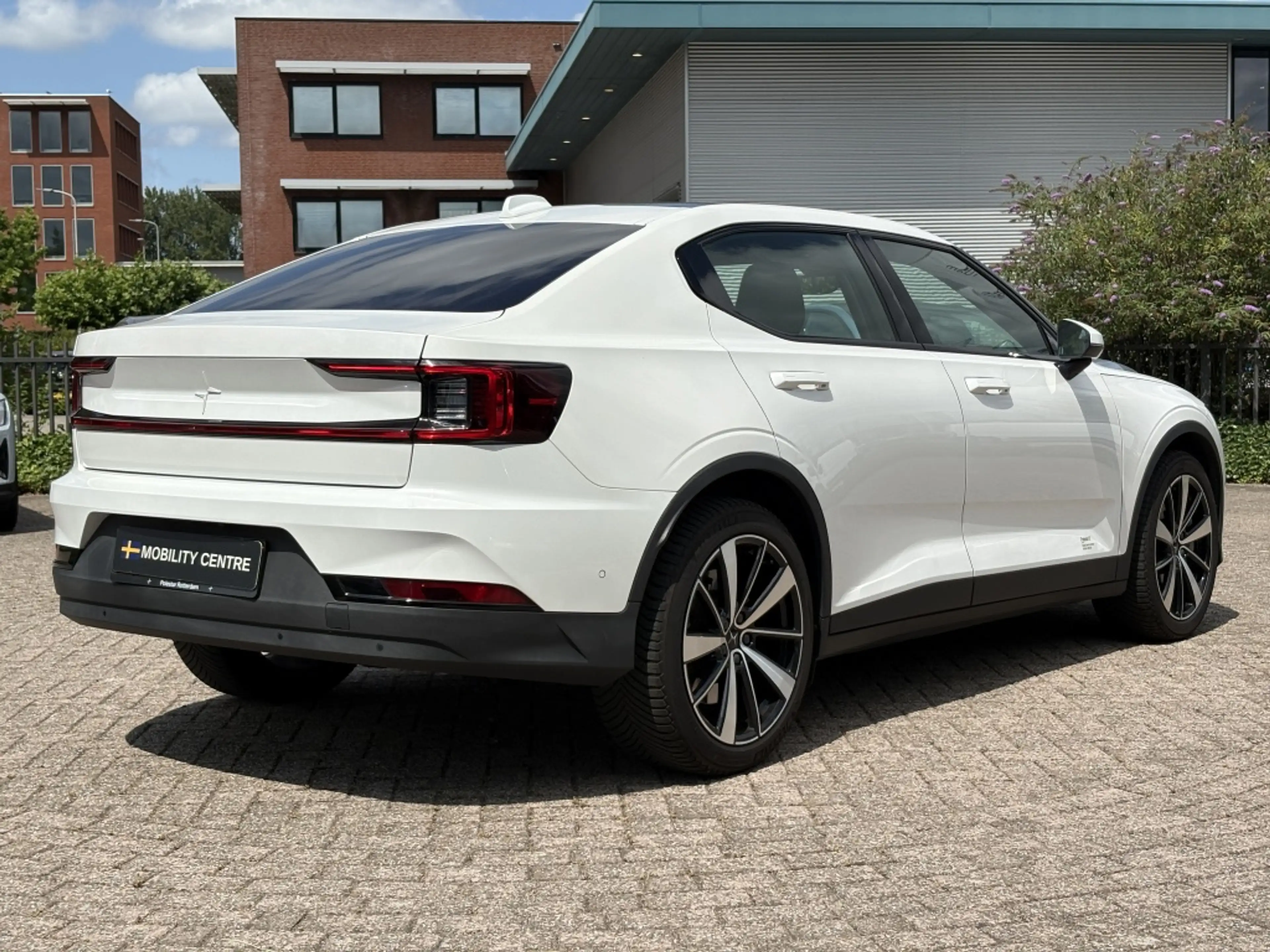 Polestar 2 Long Range Dual Motor | Plus & Pilot Pack | Panora — photo 5