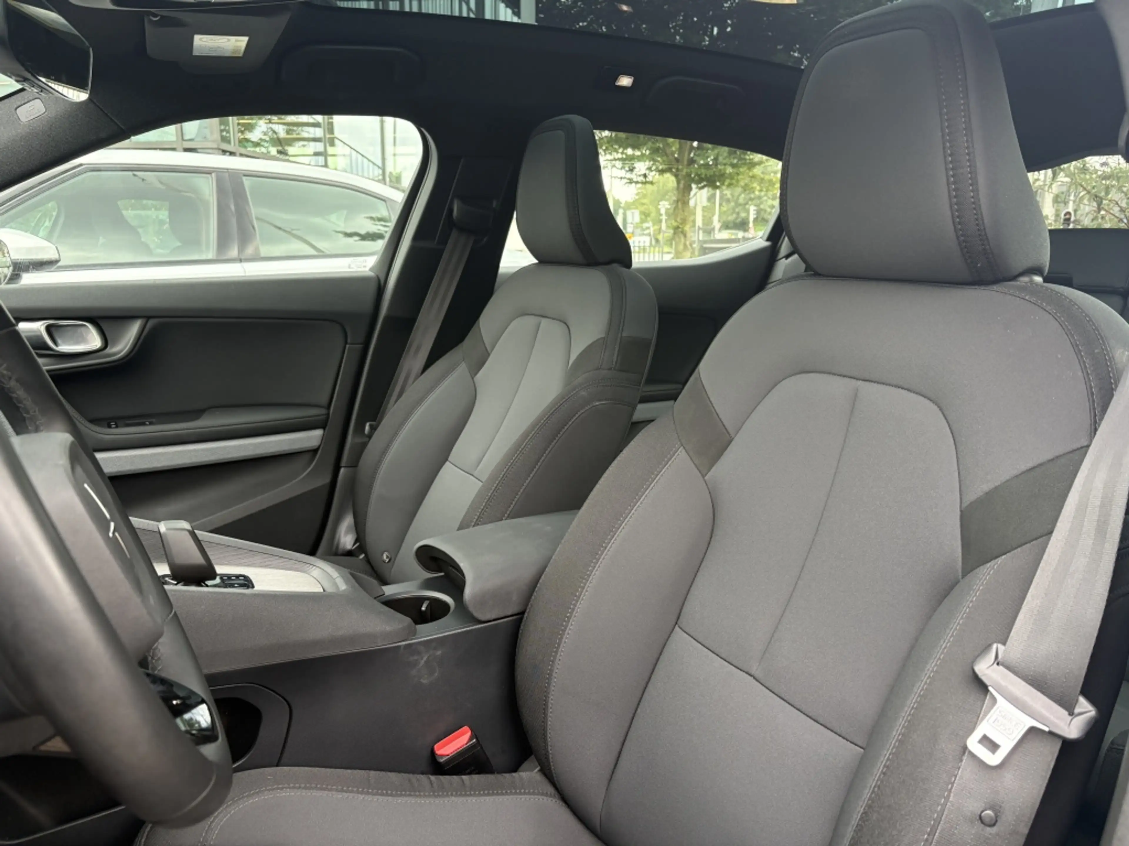 Polestar 2 Long Range Dual Motor | Plus & Pilot Pack | Panora — photo 6