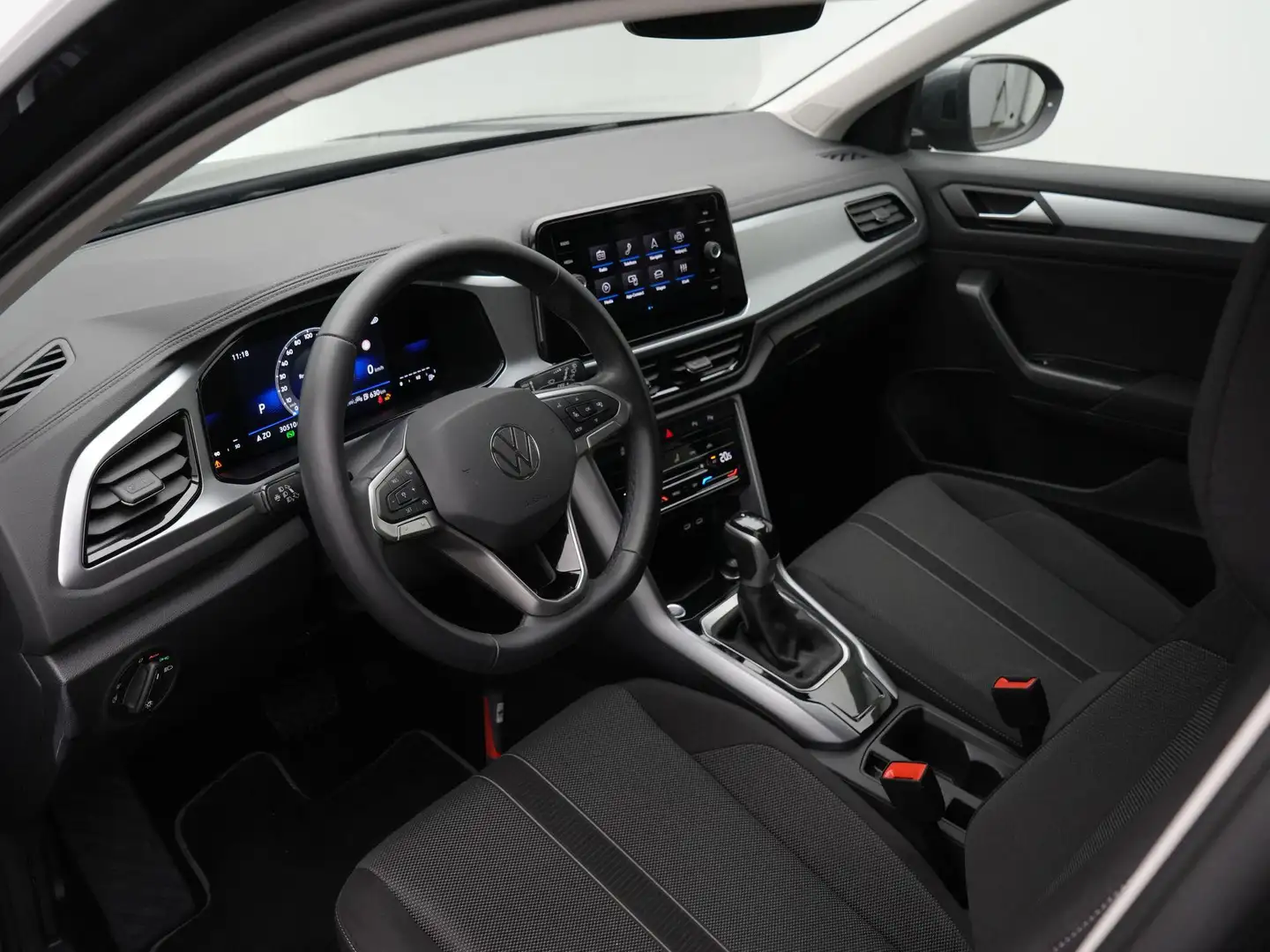 Volkswagen T-Roc 1.5 TSI 150 pk DSG Life Edition | Achteruitrijcame Gris - 2