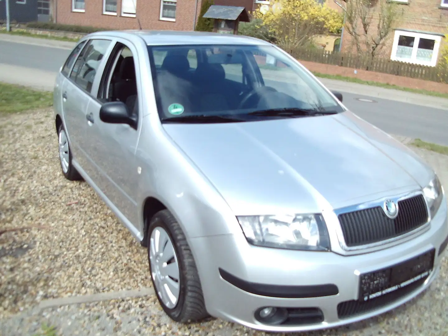 Skoda Fabia Classic Kombi 2 Hand 1 Jahr Gewährleistung Gris - 2