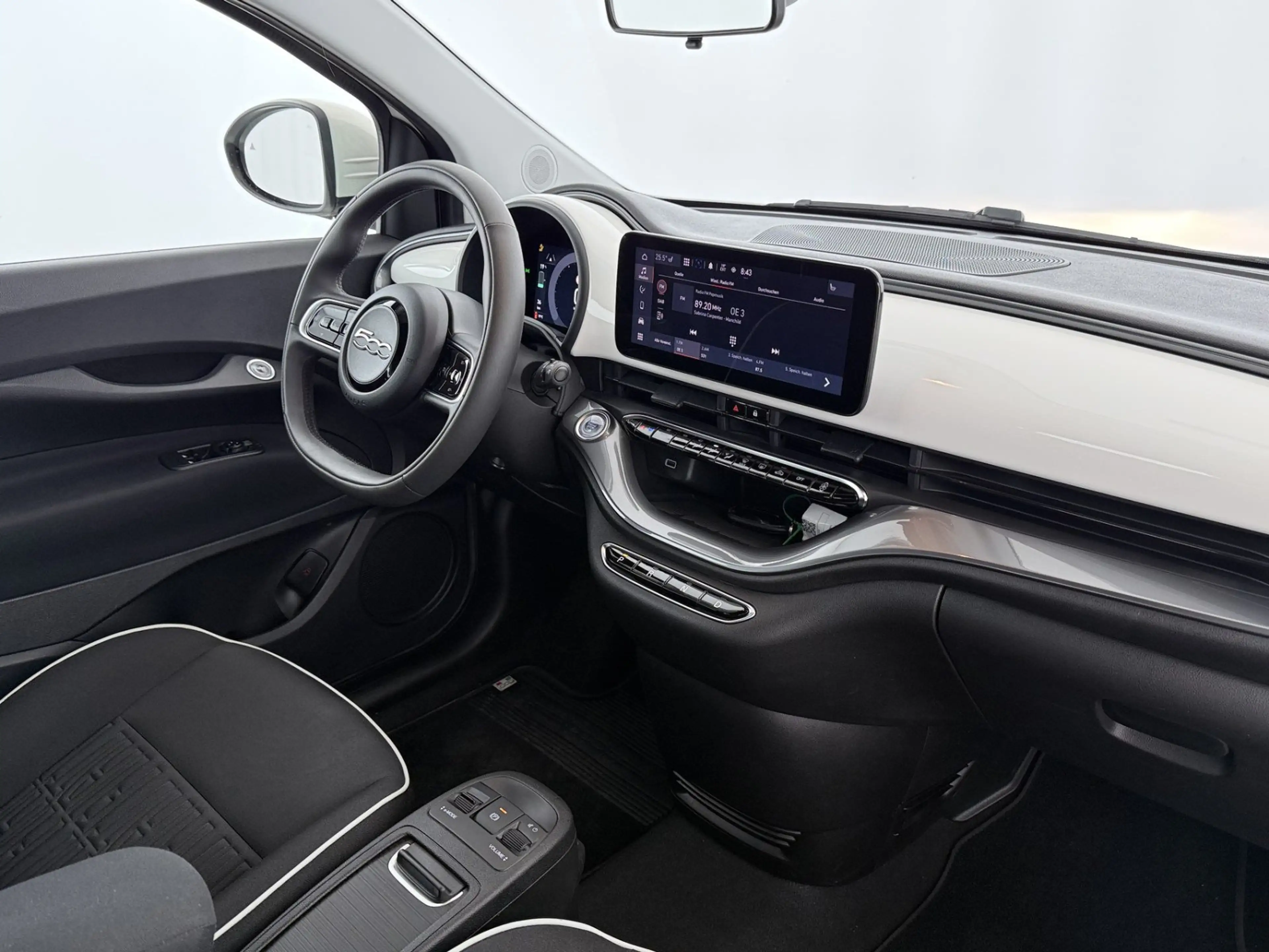 Fiat 500e 500 e Cabrio 42kWh Aut SITZHZG R-CAM ASSIST TEMP — photo 13