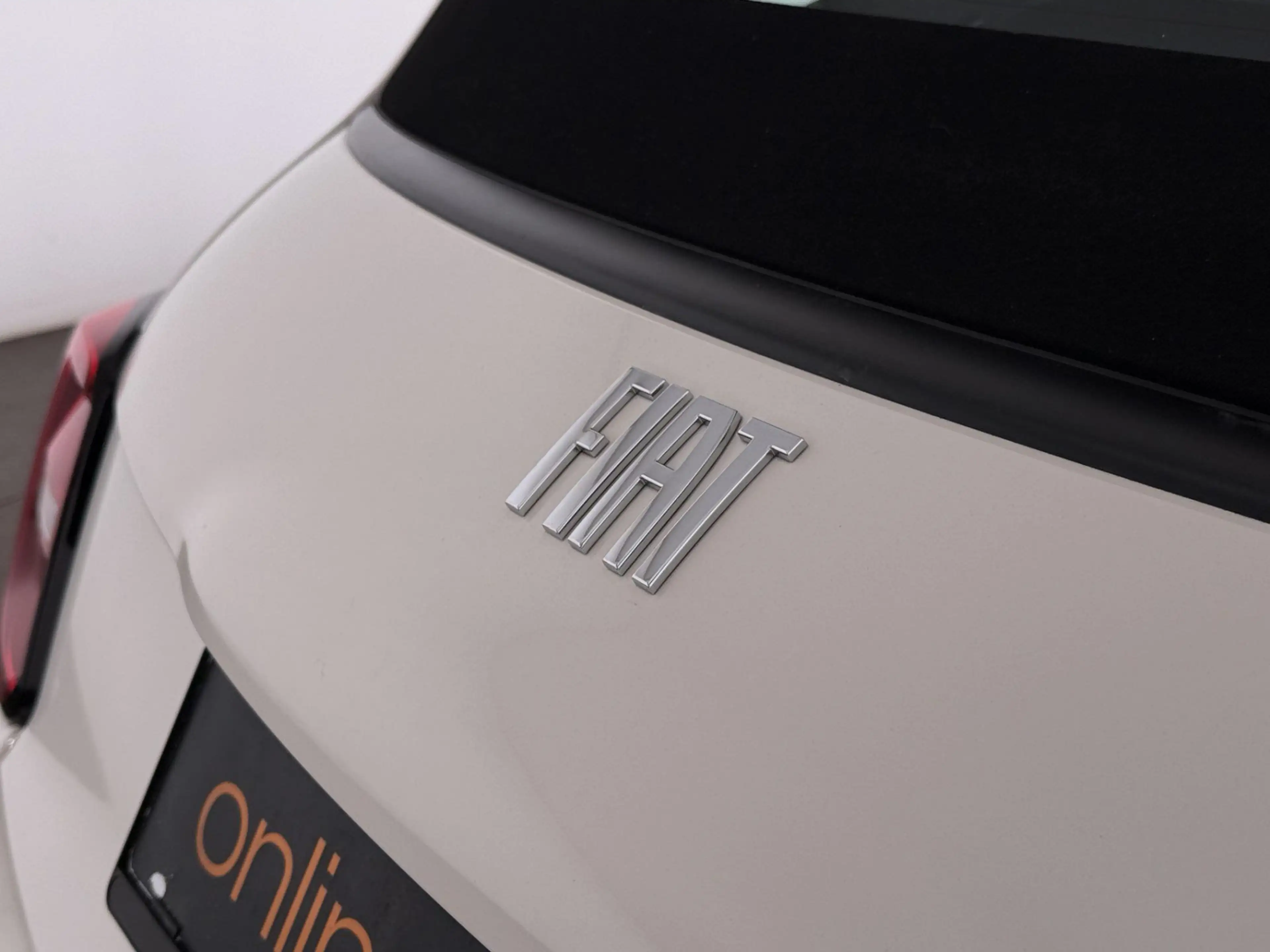 Fiat 500e 500 e Cabrio 42kWh Aut SITZHZG R-CAM ASSIST TEMP — photo 10