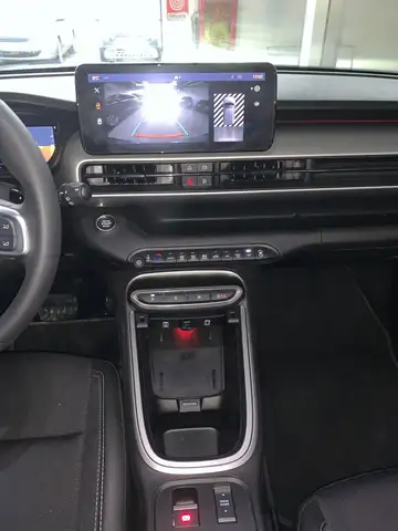 Jeep Avenger view 12