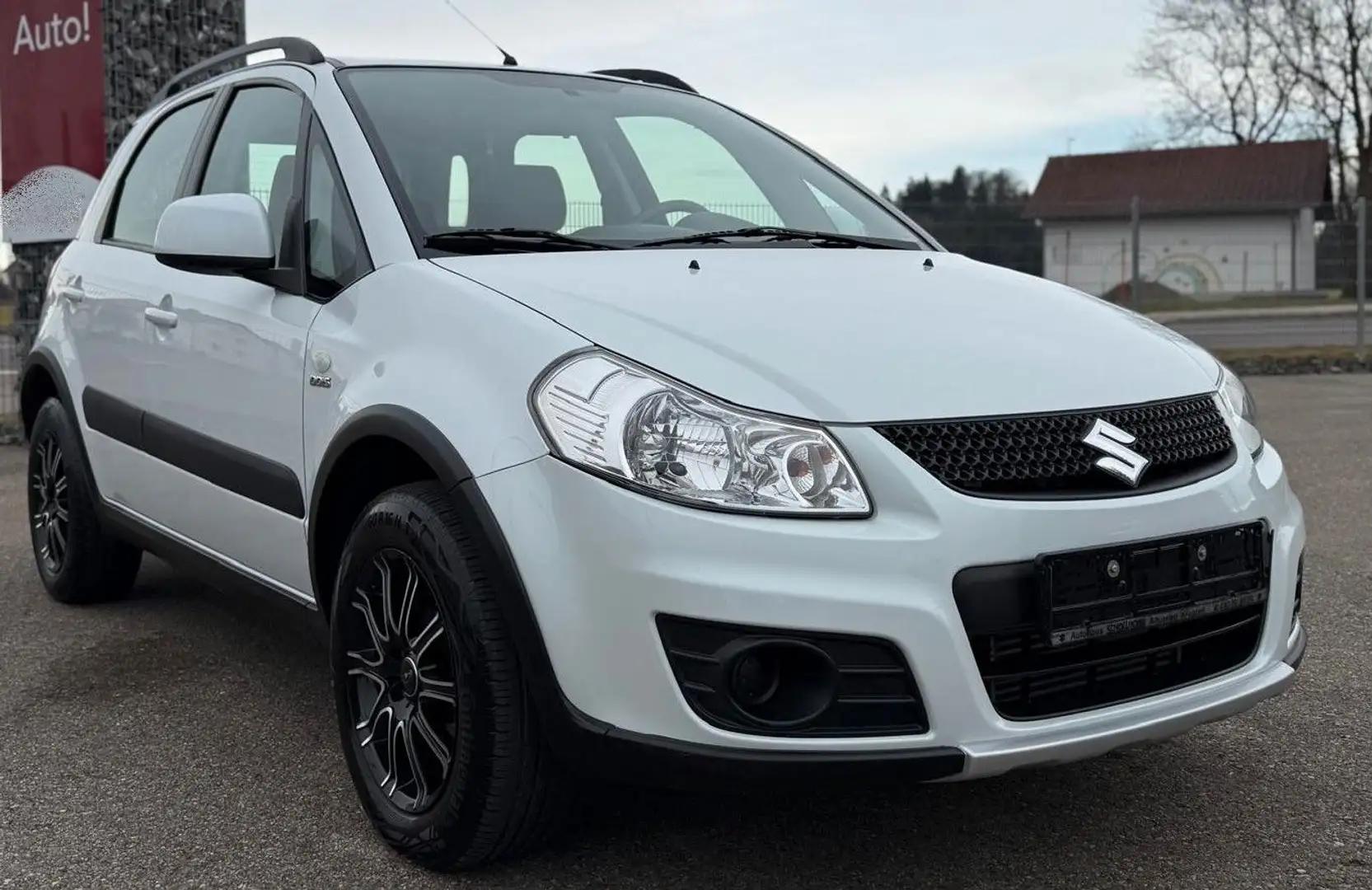 Suzuki SX4 Style 4x4 Weiß - 2