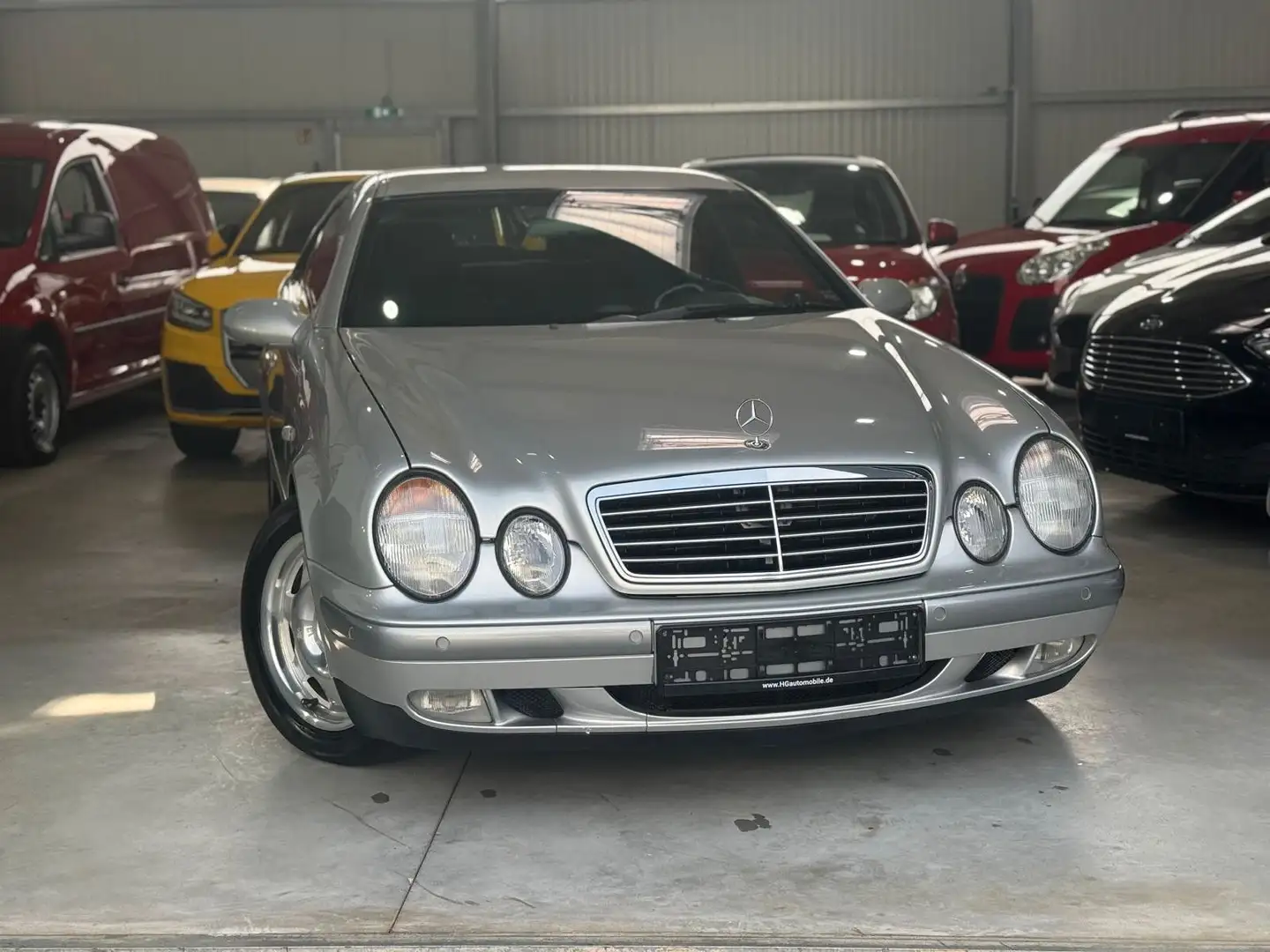 Mercedes-Benz CLK 200 Sport 1Hand Argent - 1