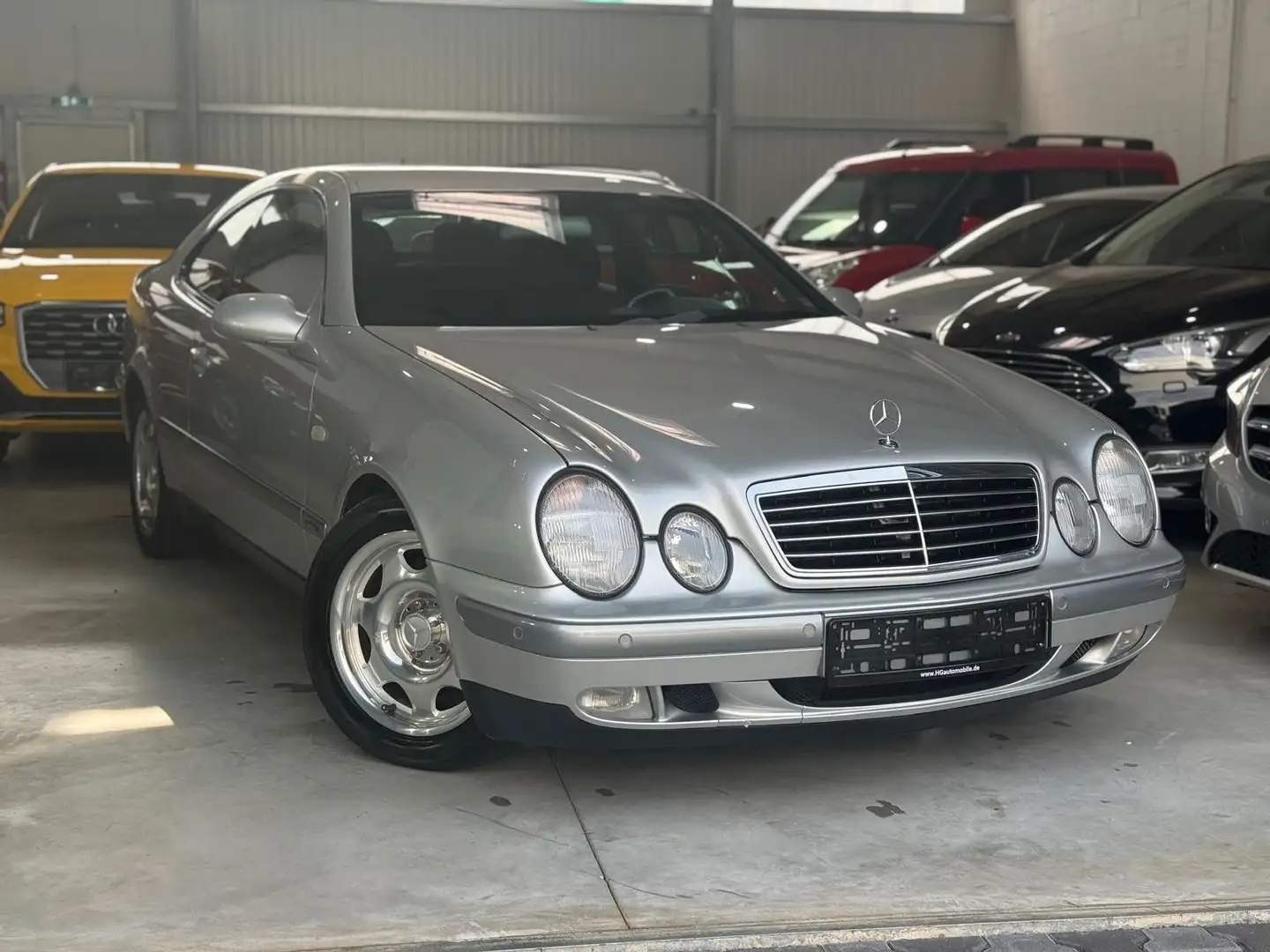 Mercedes-Benz CLK 200 Sport 1Hand Argent - 2