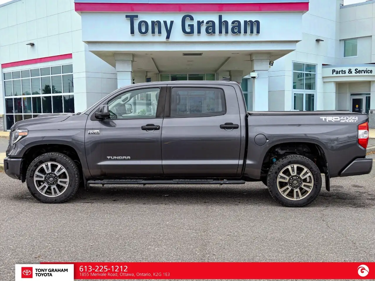 Toyota Tundra снимка Toyota Tundra