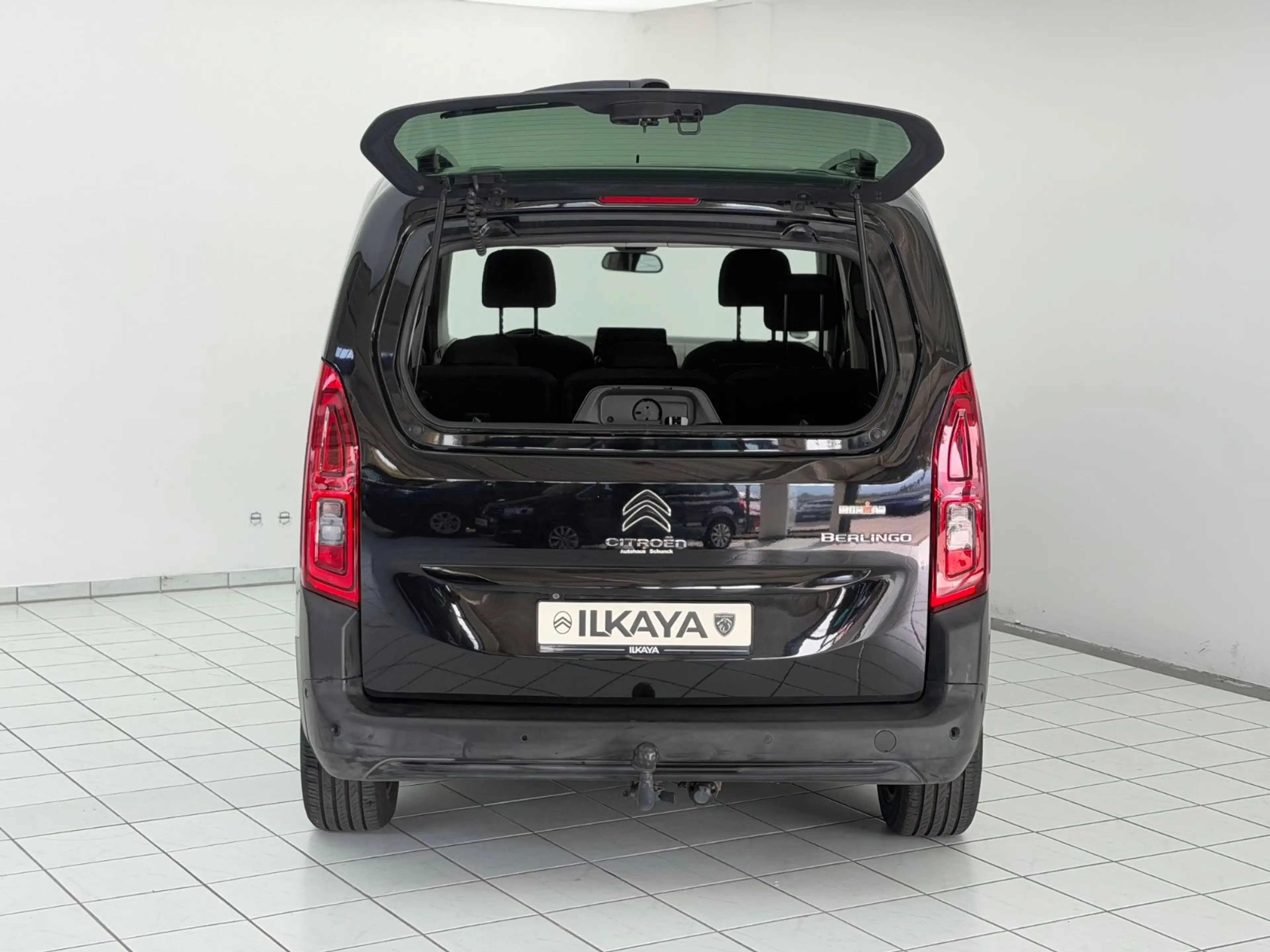 Citroen Berlingo Shine M *AHK*AppleCarPlay*Panorama* — photo 7