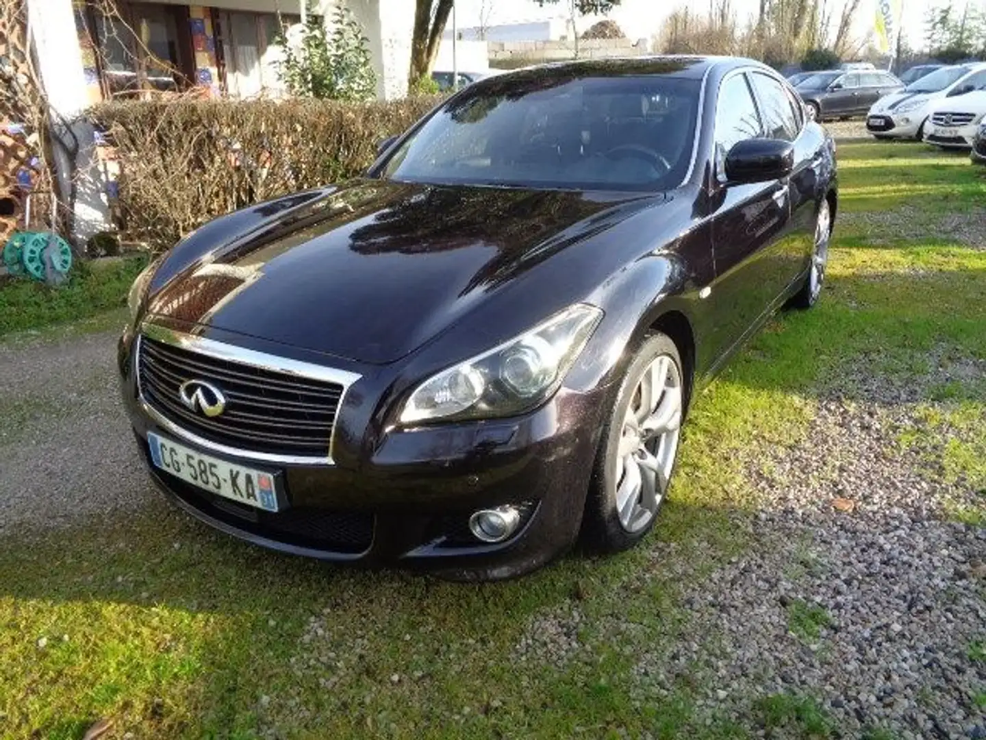 Infiniti M30 M30D GT PREMIUM AT Schwarz - 1