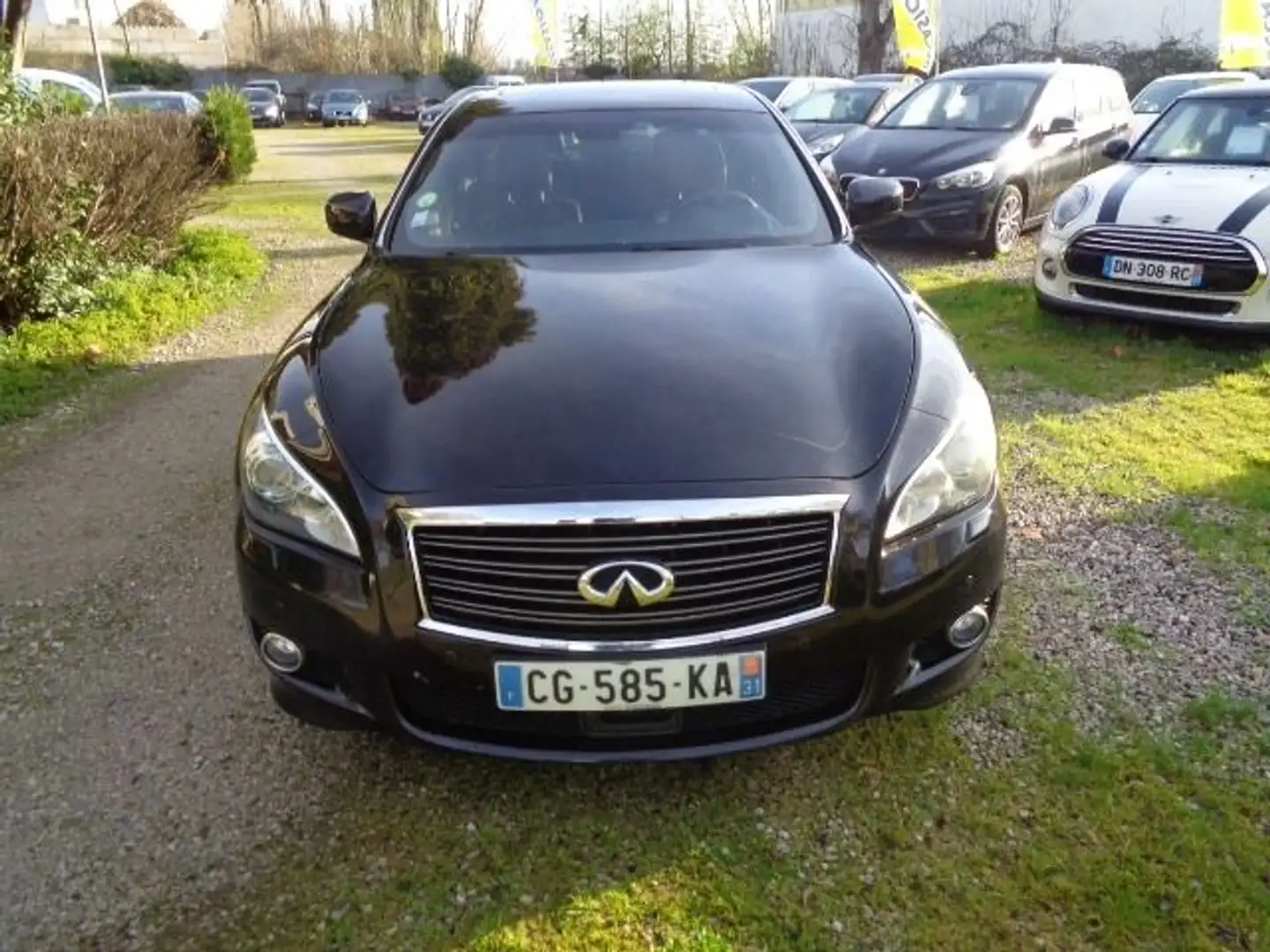 Infiniti M30 M30D GT PREMIUM AT Schwarz - 2