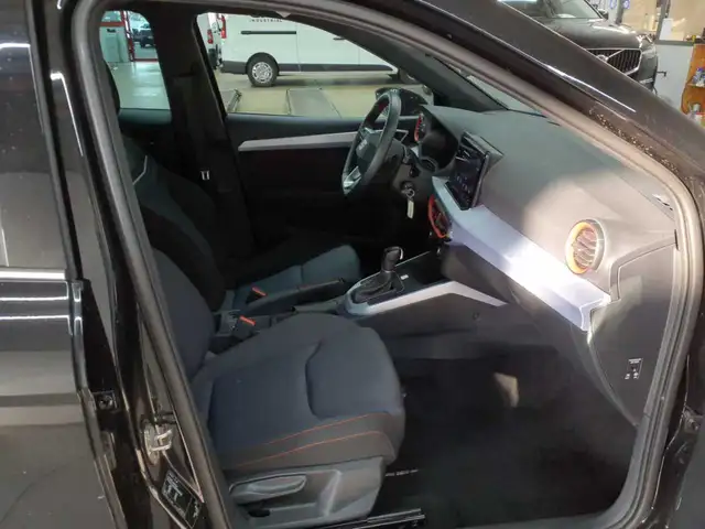 Seat Arona view 8
