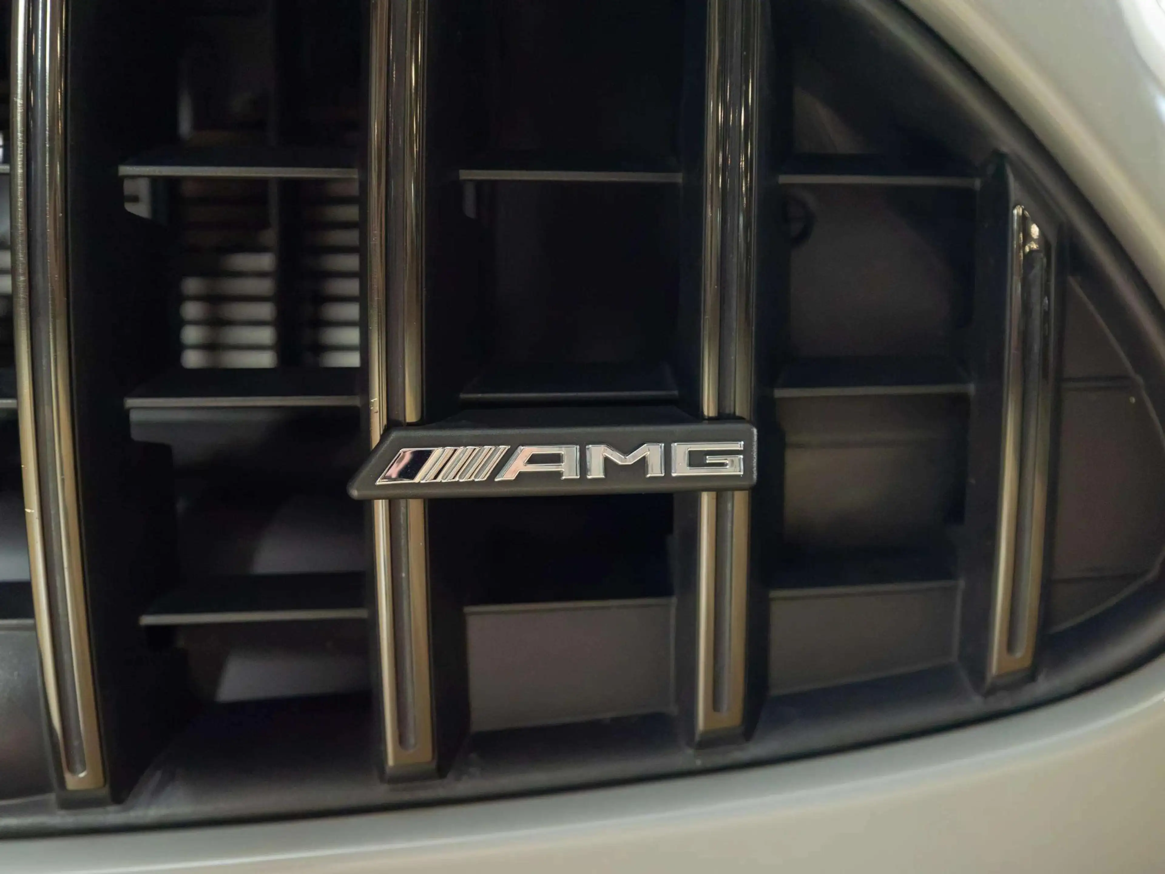 Mercedes-Benz C 63 AMG Limousine AMG S E Performance | Panorama dak — photo 9
