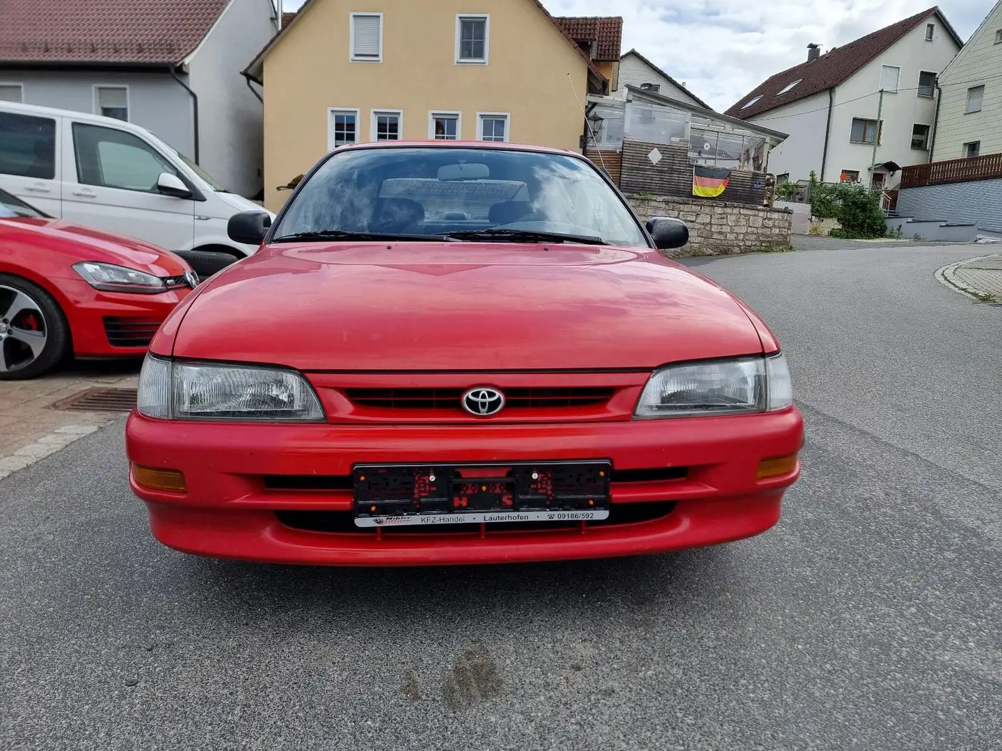 Toyota Corolla 1.4 Automatik KLIMA+8-FACH+TÜV 06/2027 Rot - 2