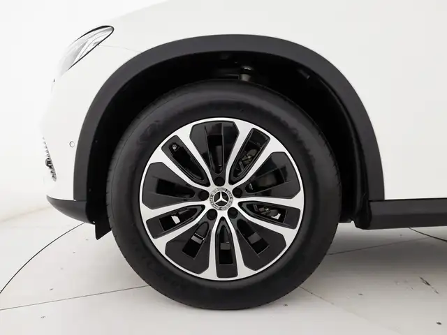 Mercedes-Benz GLC view 7