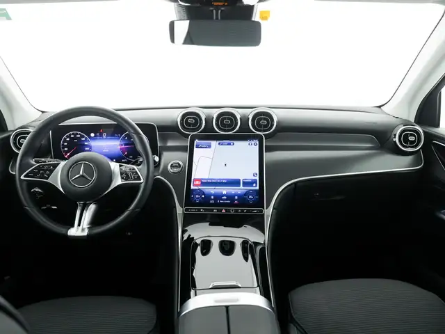 Mercedes-Benz GLC view 9