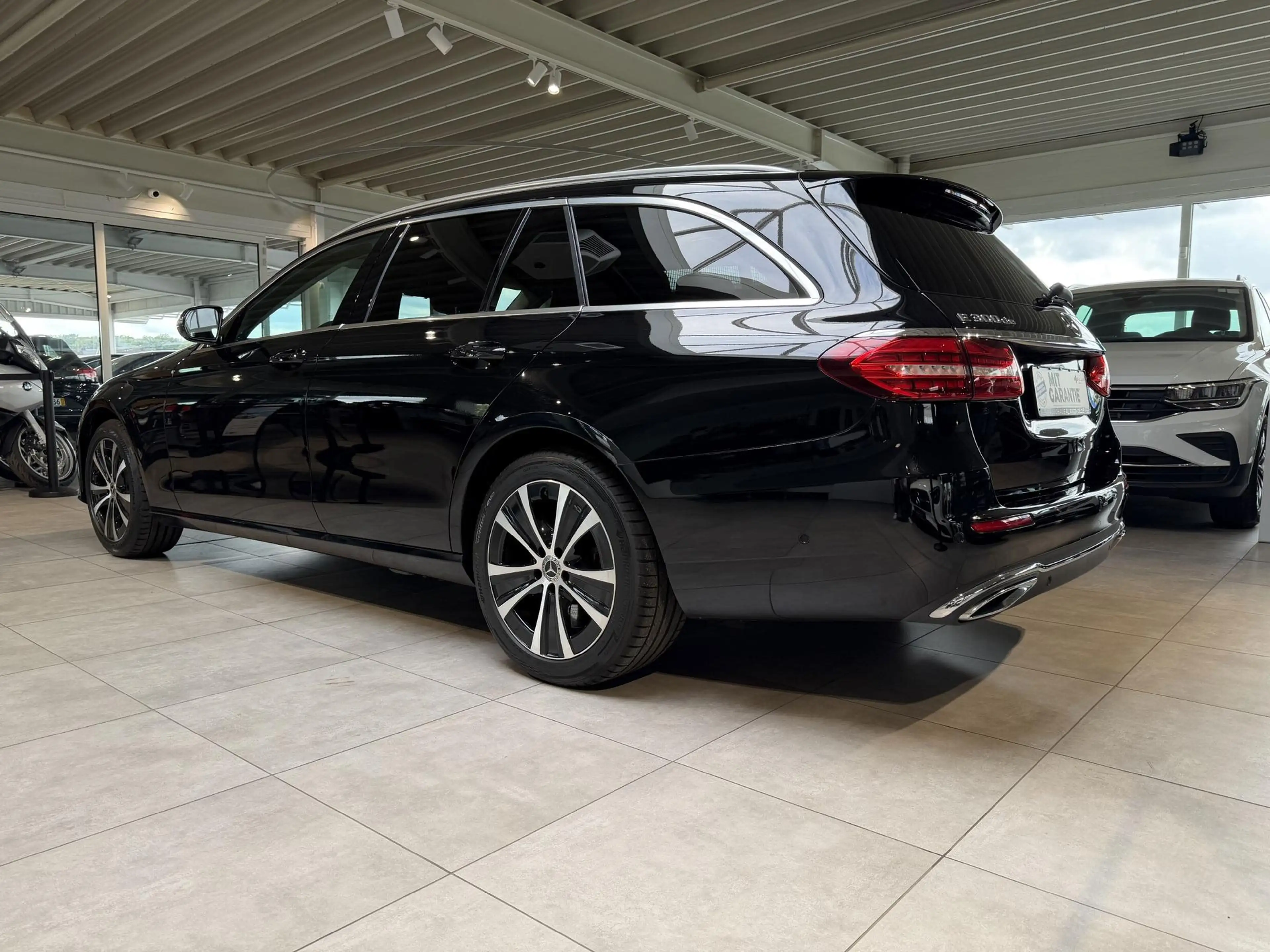 Mercedes-Benz E 300 T de Avantgarde 225 kW (306 PS), Autom. 9-Gang,... — photo 6