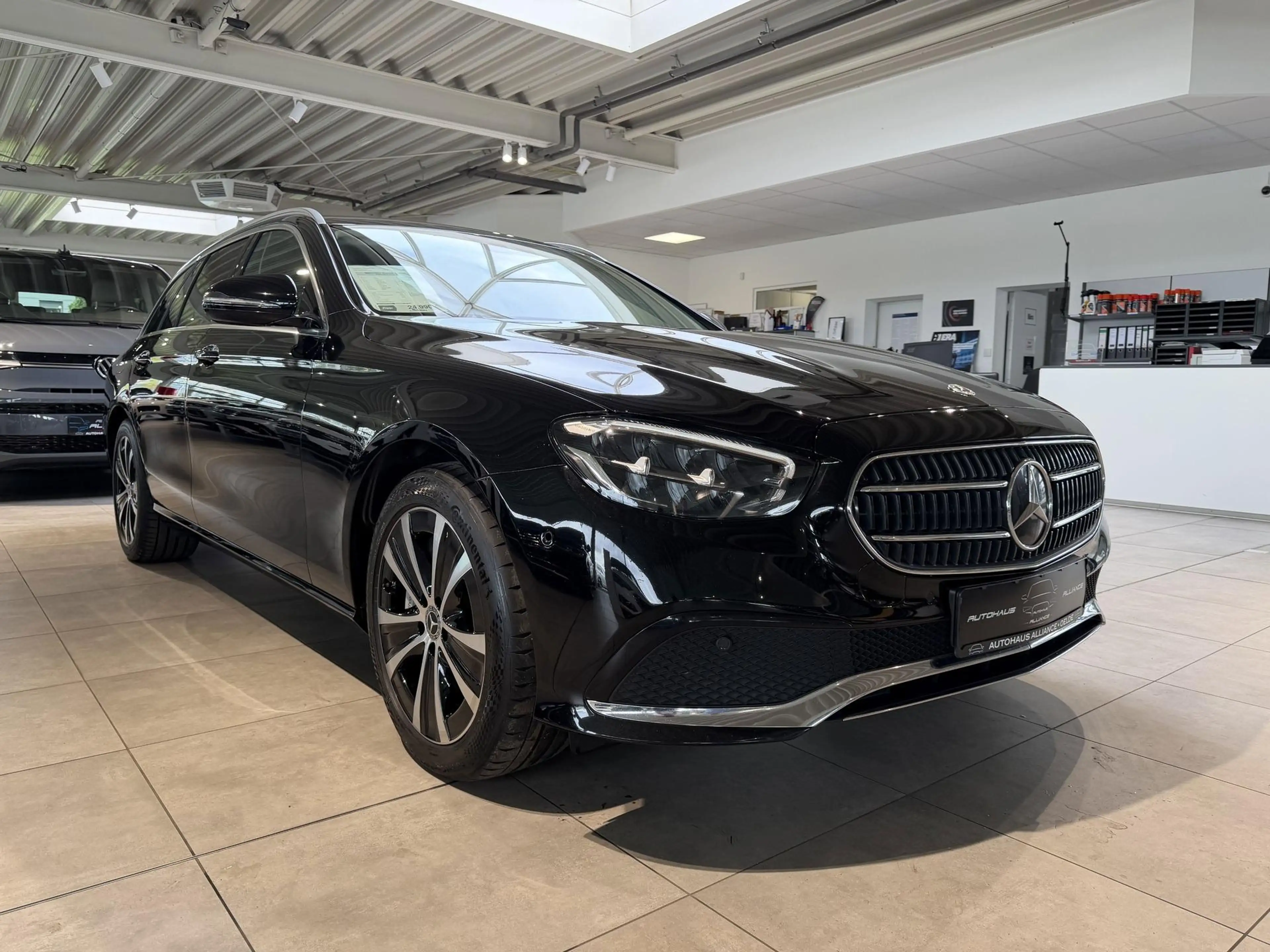 Mercedes-Benz E 300 T de Avantgarde 225 kW (306 PS), Autom. 9-Gang,... — photo 3