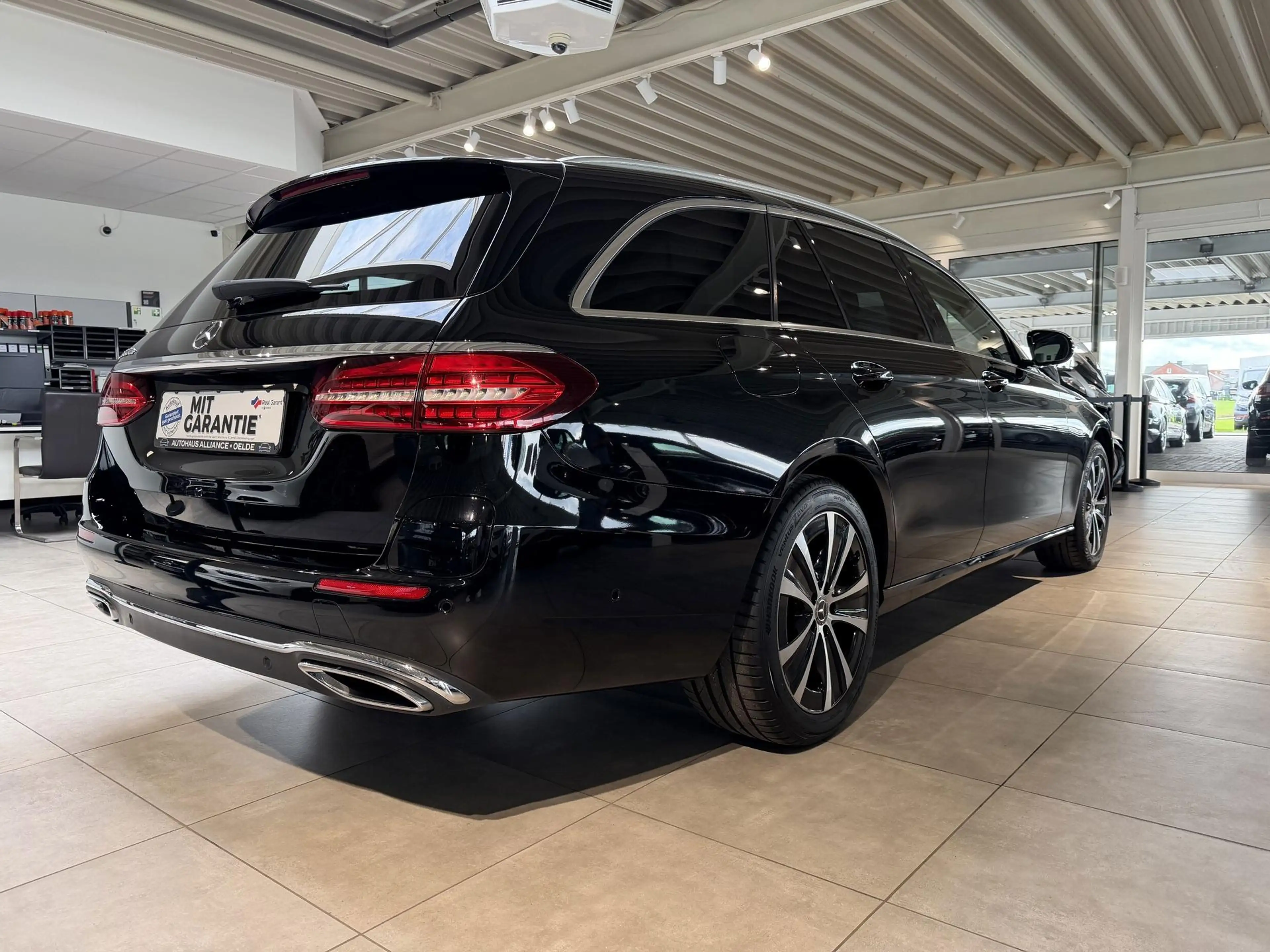 Mercedes-Benz E 300 T de Avantgarde 225 kW (306 PS), Autom. 9-Gang,... — photo 4