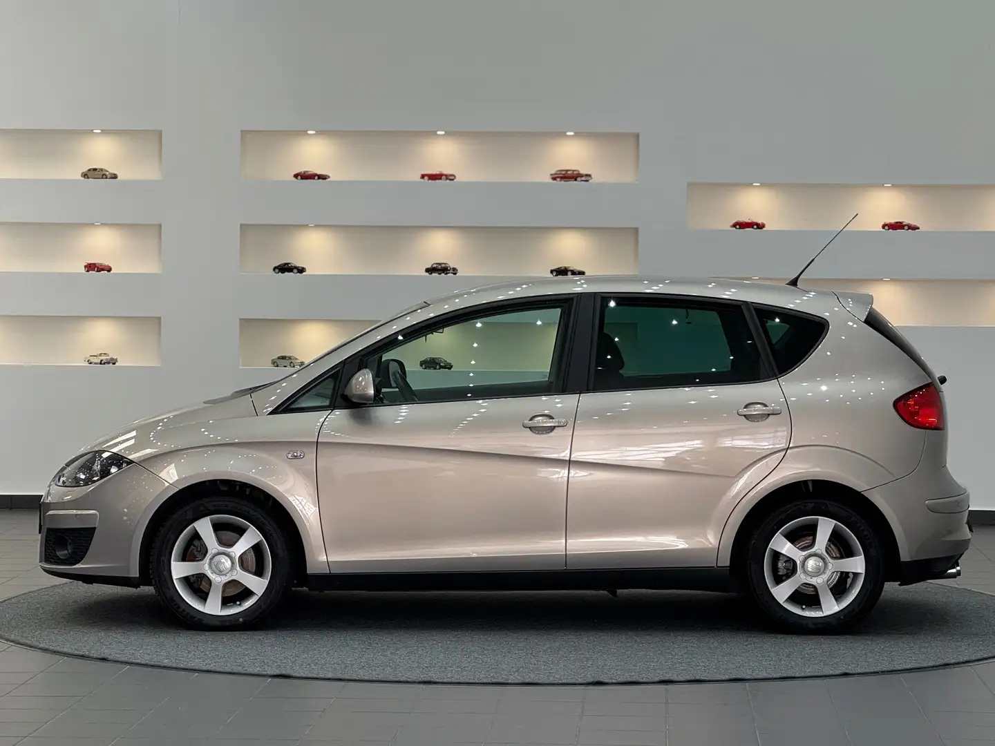 SEAT Altea Stylance / Style *1.Besitz* Xenon * Tempomat * Beige - 2