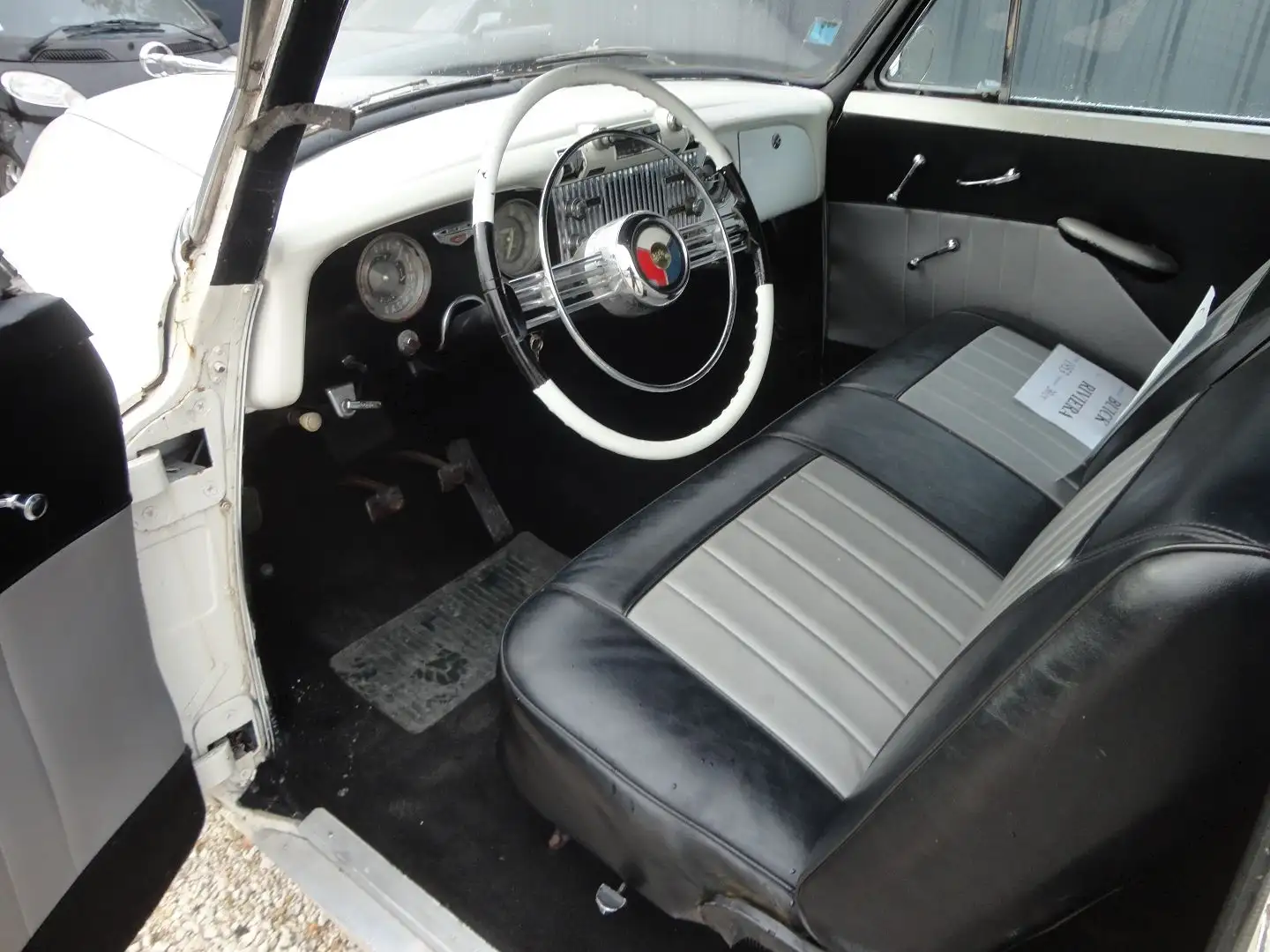 Buick Riviera COUPE 8 Beyaz - 2