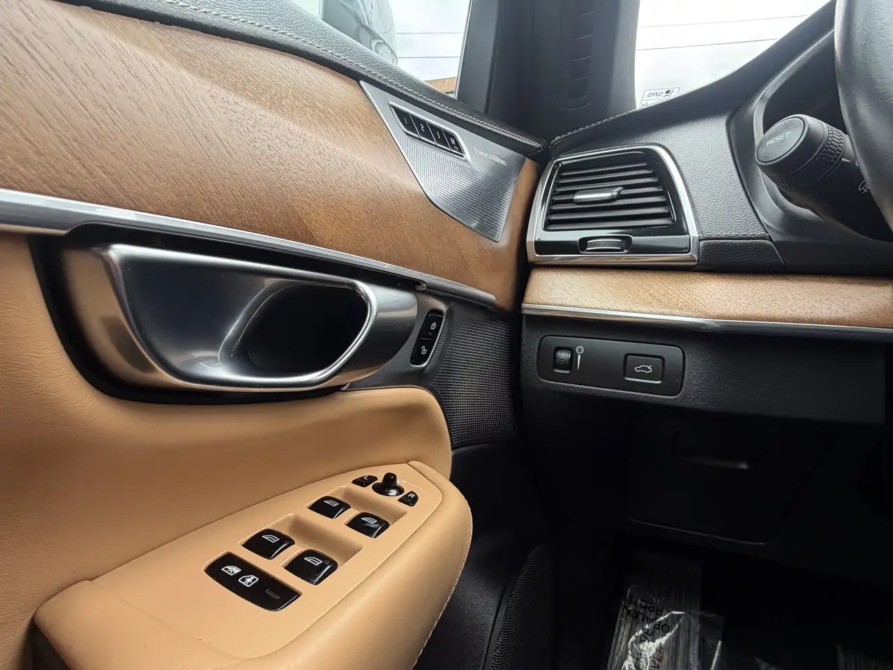 Volvo XC90 снимка Volvo XC90
