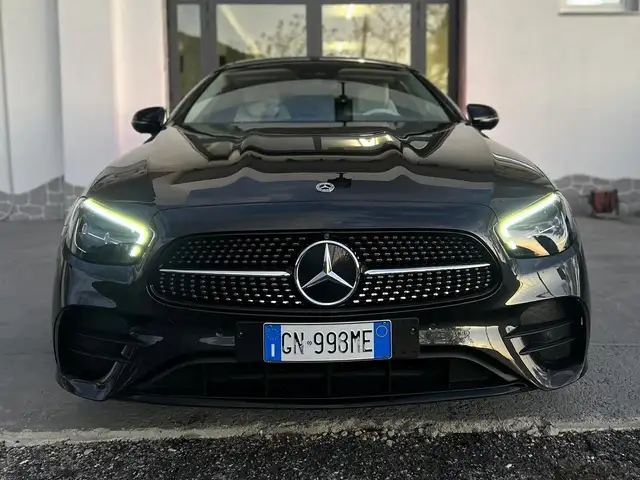 Mercedes-Benz E 300 Coupe d mhev Premium Plus Night Edition 4matic