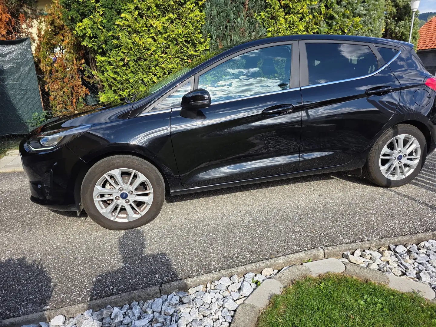 Ford Fiesta Fiesta Titanium 1,0 Start/Stop Titanium Start/Stop Schwarz - 1