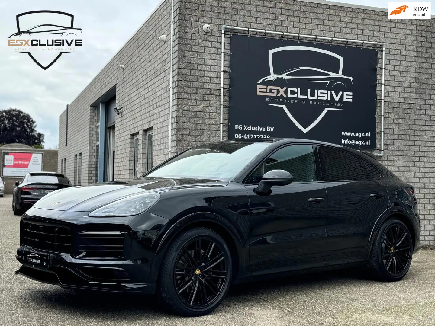 Porsche Cayenne Coupé 3.0 E-Hybrid Platinum Edition Techart/Garant Zwart - 1