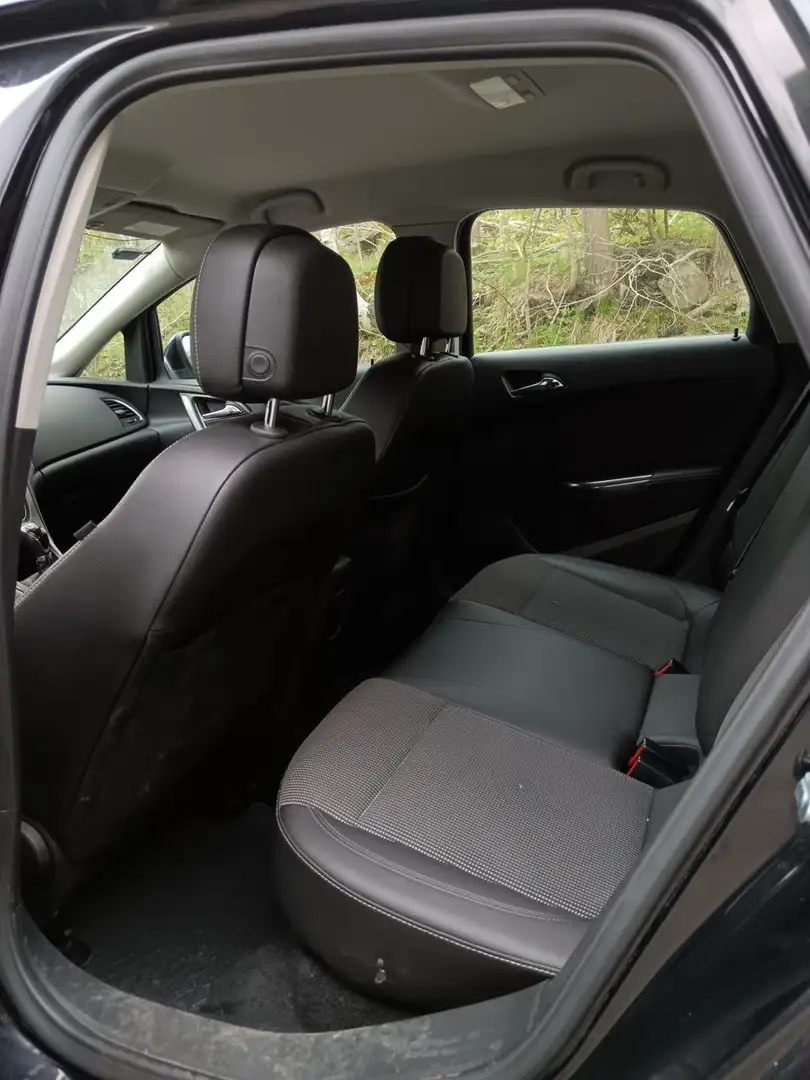 Opel Senator Astra 5p 1.9 cdti Cosmo 120cv auto fap Schwarz - 2