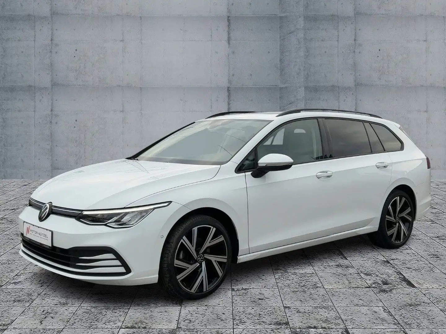 Volkswagen Golf Variant Golf VIII Variant 1.5 TSI LIFE LED+NAVI+PANO+18Z Weiß - 2