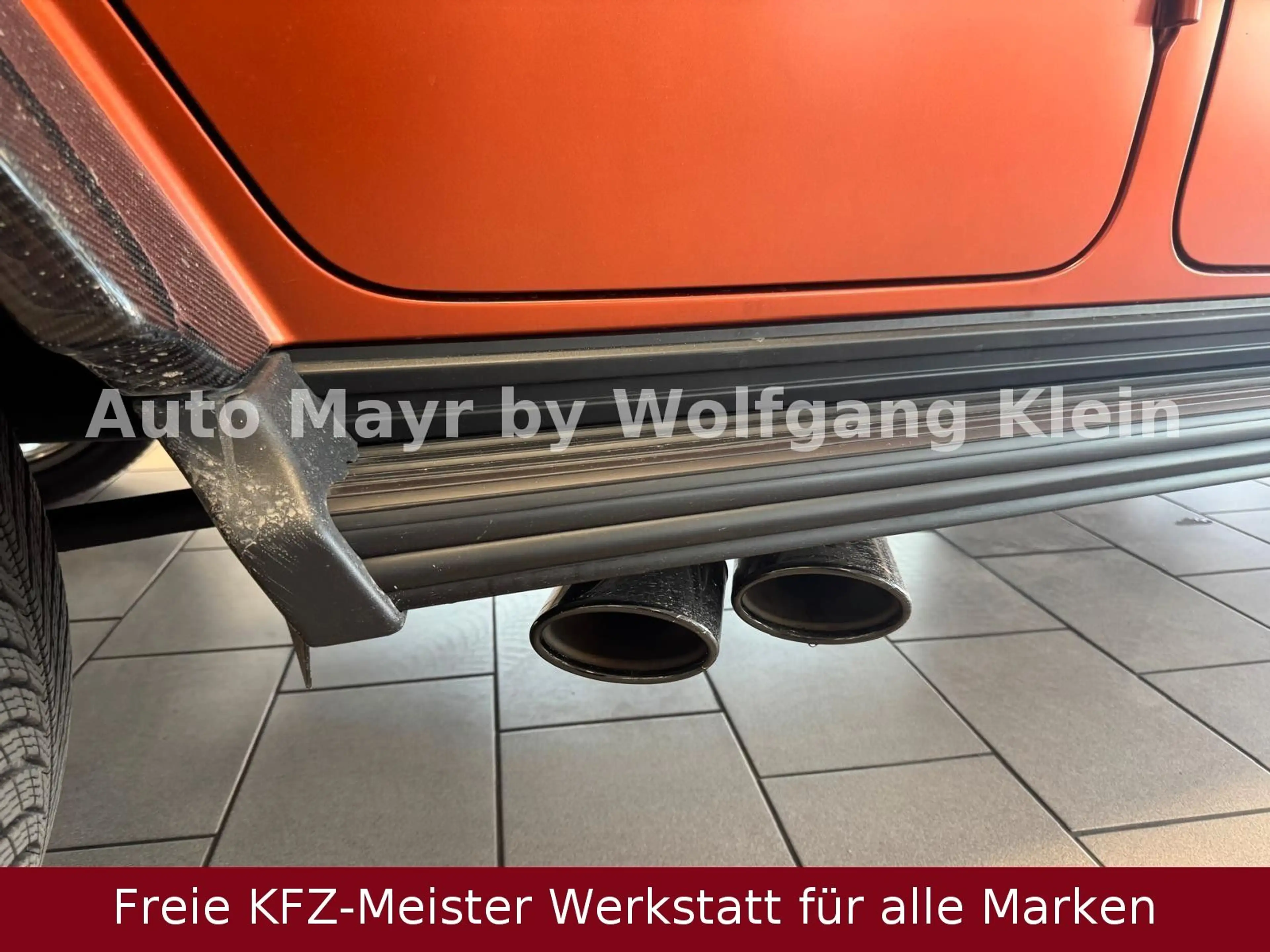 Mercedes-Benz G 63 AMG verbreiterte Radläufe Carbon, Vossen 23 — photo 11