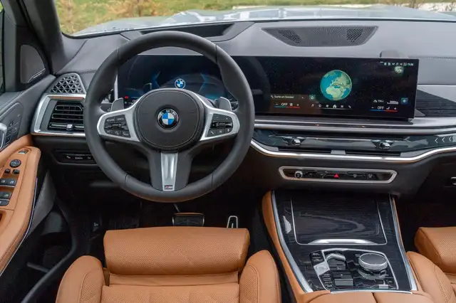 BMW X5 view 13