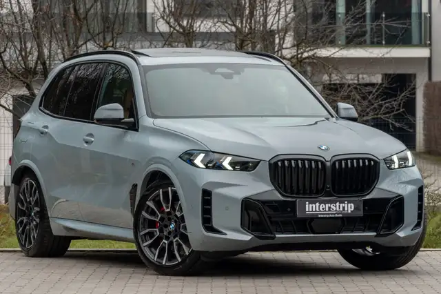 BMW X5 view 3