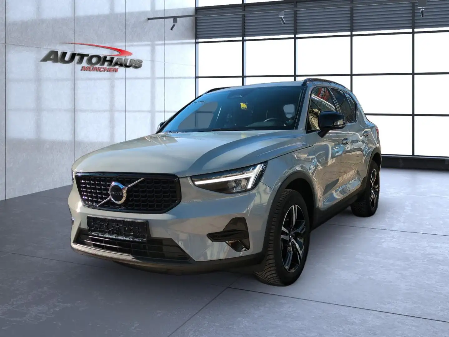 Volvo XC40 XC 40 Plus Dark 2WD Bluetooth LED Klima Grau - 2