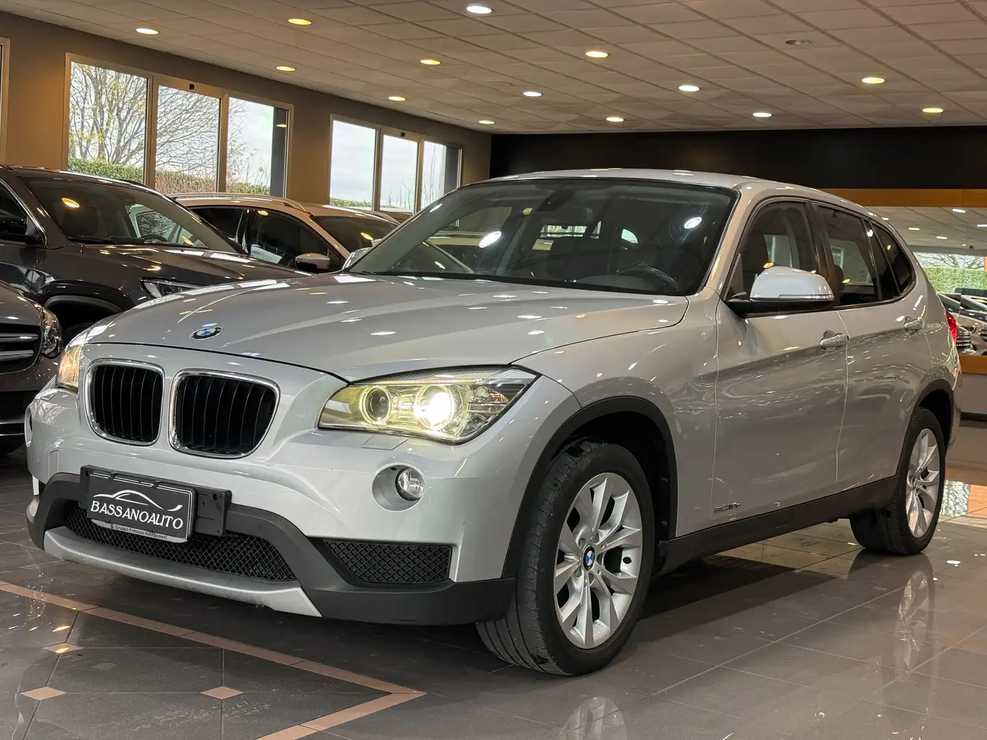 BMW X1 E84 sdrive18d Sport Line Grey - 1