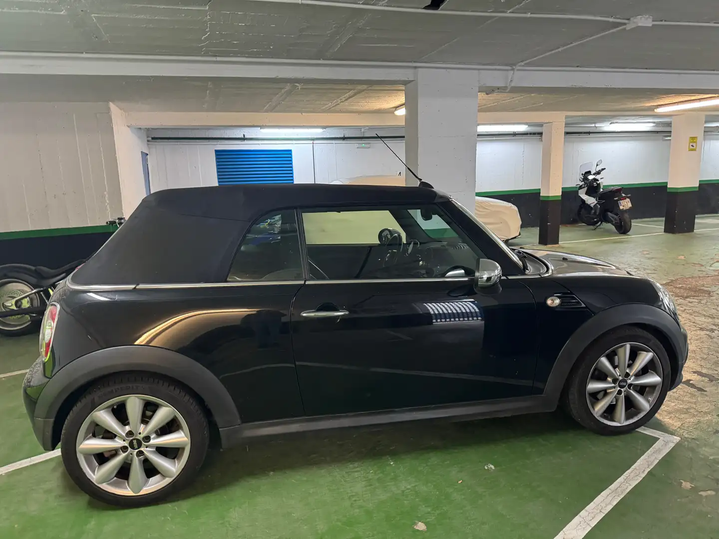 MINI Cooper D Cabrio Mini Cabrio Cooper D Aut. Cooper Negro - 2