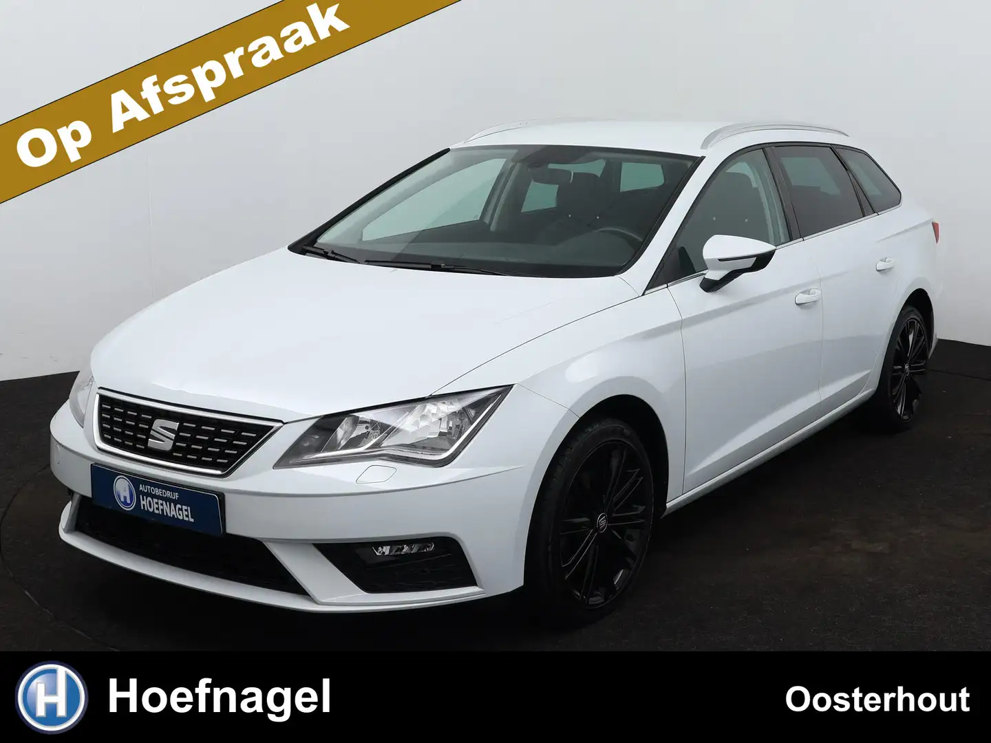 SEAT Leon ST 1.5 TSI Xcellence Automaat | Parkeersensoren | Wit - 1