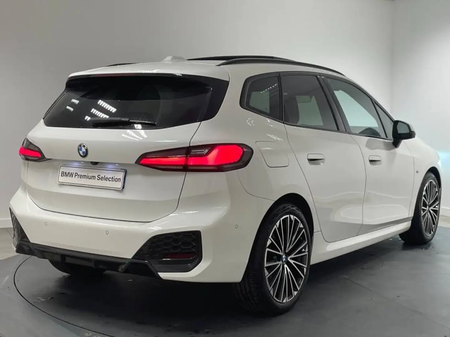 BMW 218 218d 150ch M Sport DKG7 Weiß - 2