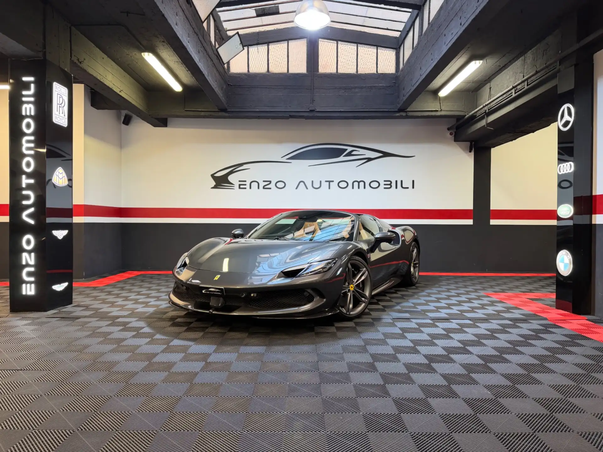 페라리 296 GTS 2024 블랙 사진 1