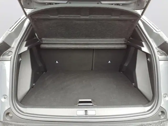 Peugeot 2008 view 7