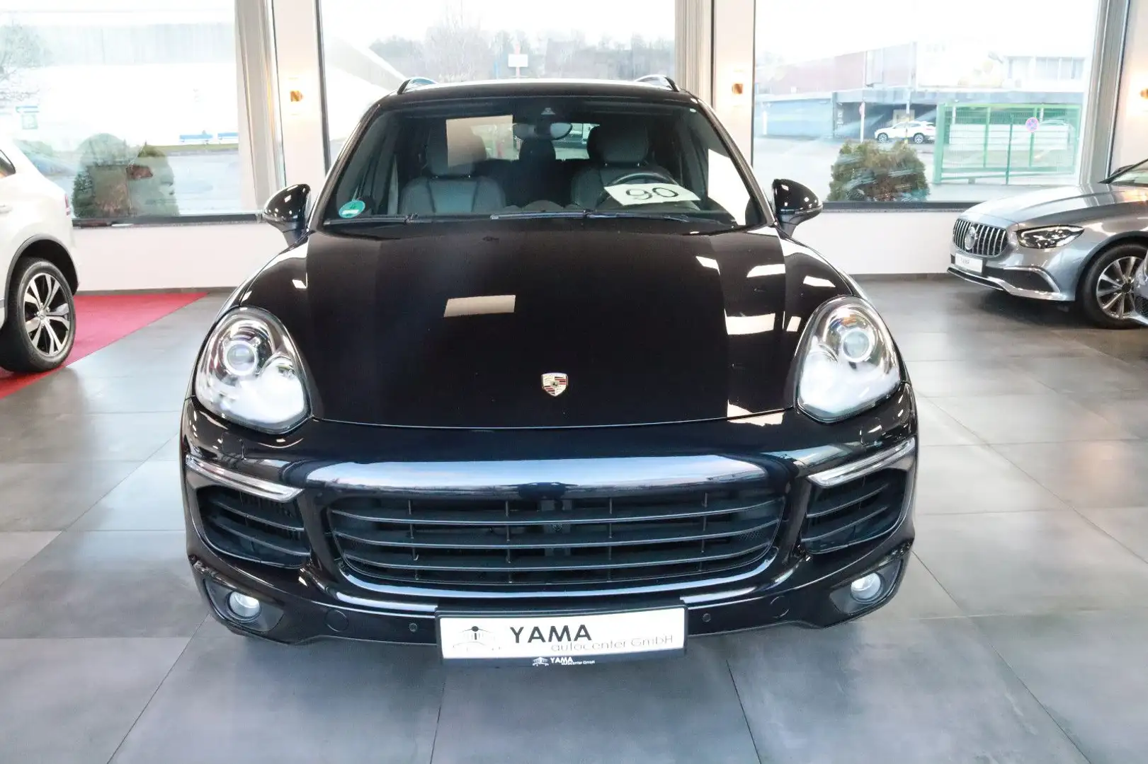 Porsche Cayenne 3.0 Diesel Platinum Edition Schwarz - 2