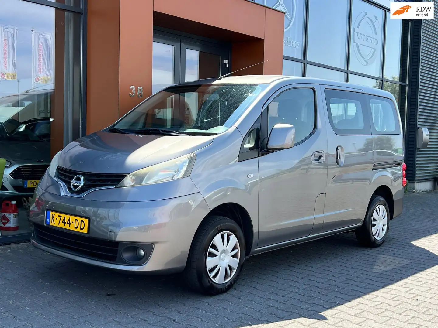 Nissan Evalia 1.6 Acenta 7p|Airco|Cruise|AUX|El. ramen+spiegels Grau - 1
