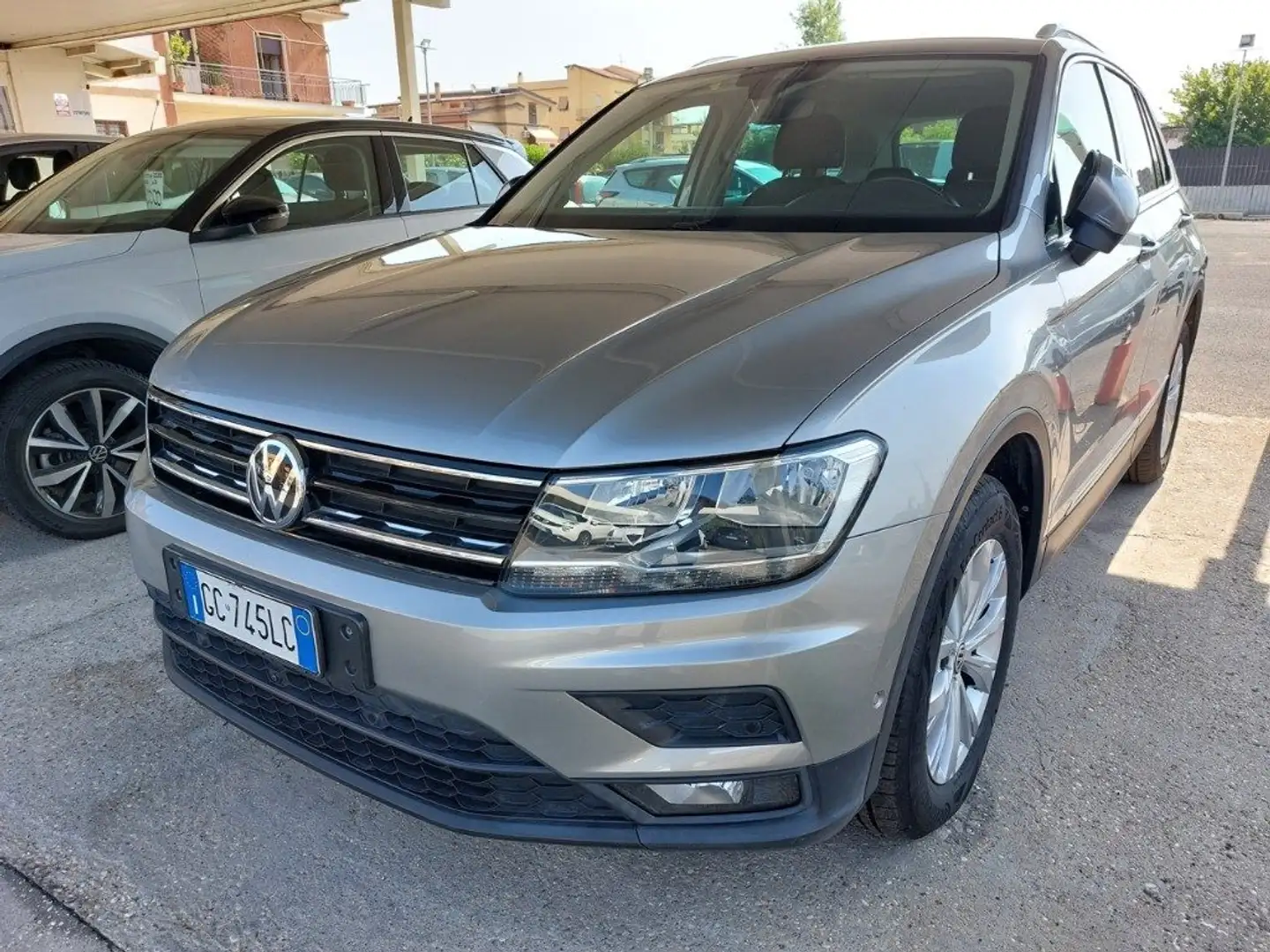 Volkswagen Tiguan 2.0 TDI 150 CV SCR DSG 4MOTION Uniprò Fatturab. Grigio - 1
