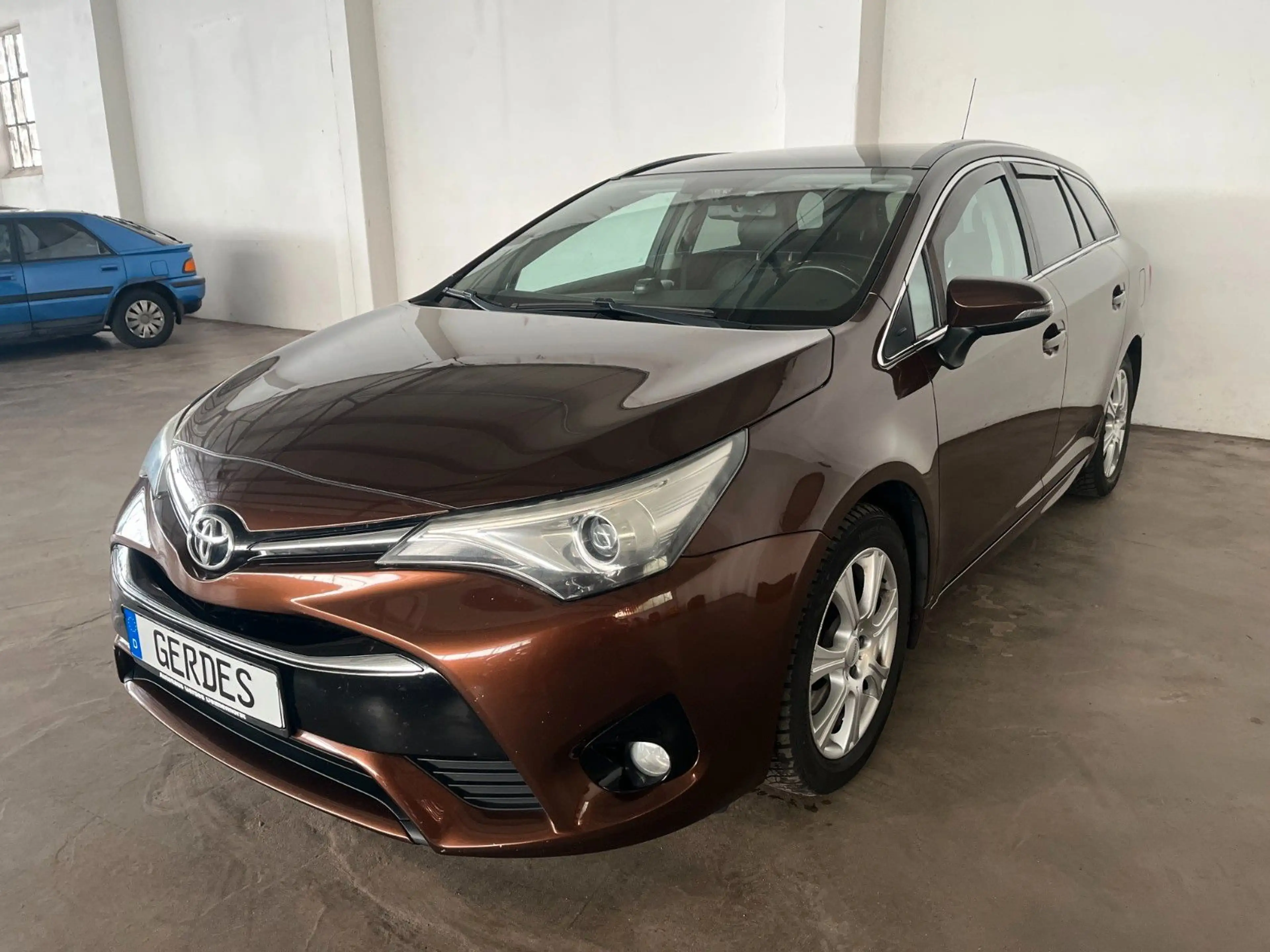 Toyota Avensis Touring 2.0 Sports Business Edition — photo 4